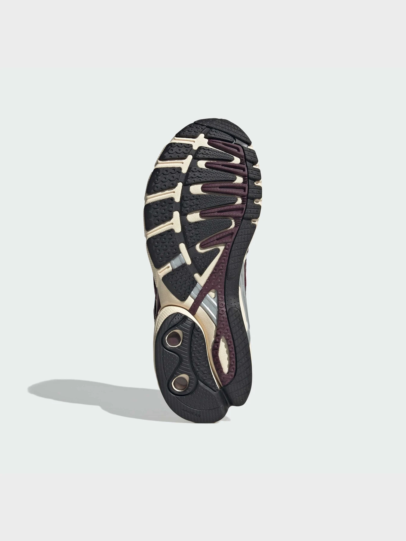 Кросівки Adidas модель KI9846 Кросівки Adidas модель KI9846 Фото