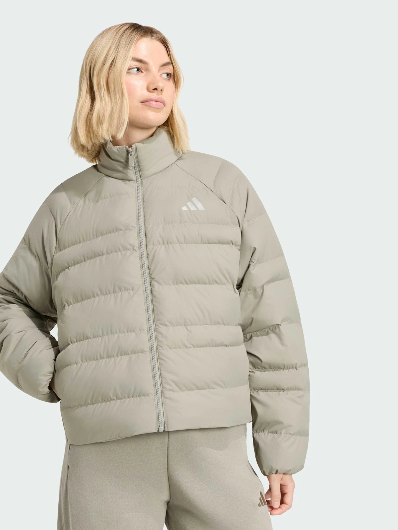 Куртки и дубленки Adidas Adidas Essentials модель KY3230 Куртки и дубленки Adidas Adidas Essentials модель KY3230 Фото