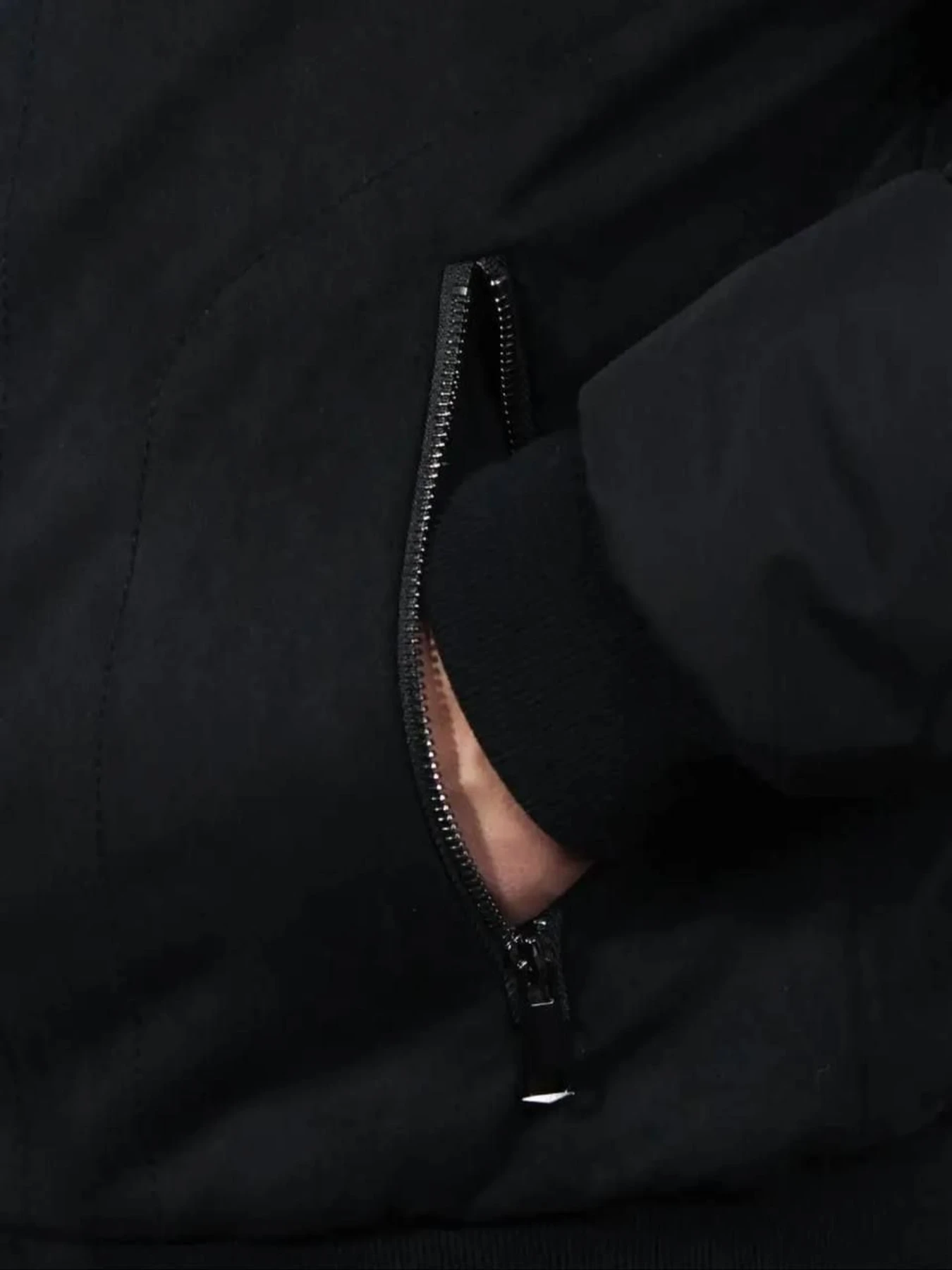 Куртки и дубленки D&V couture модель 127-DVL-BLCK Фото