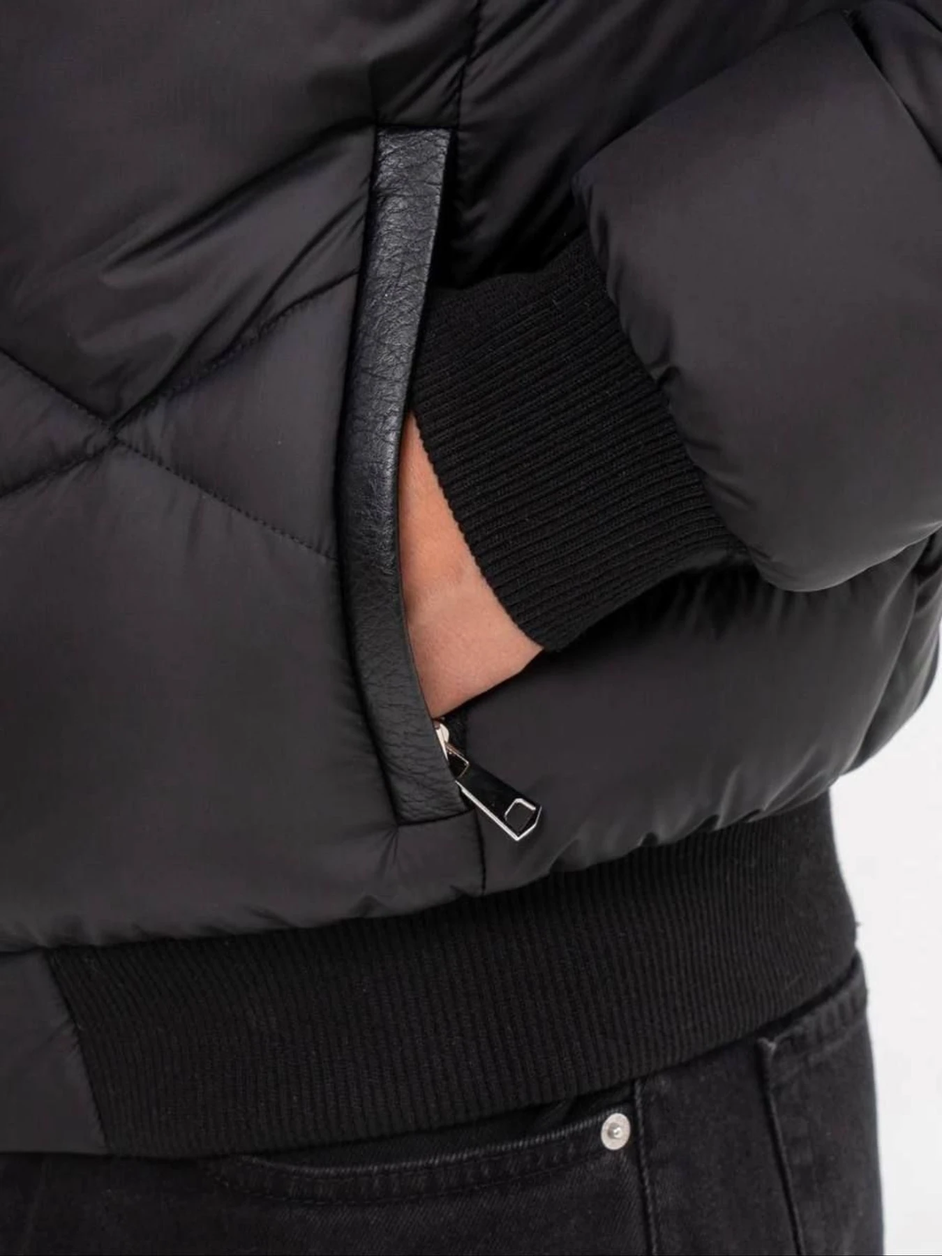 Куртки та дублянки D&V couture модель 151-DVL-BLCK Фото