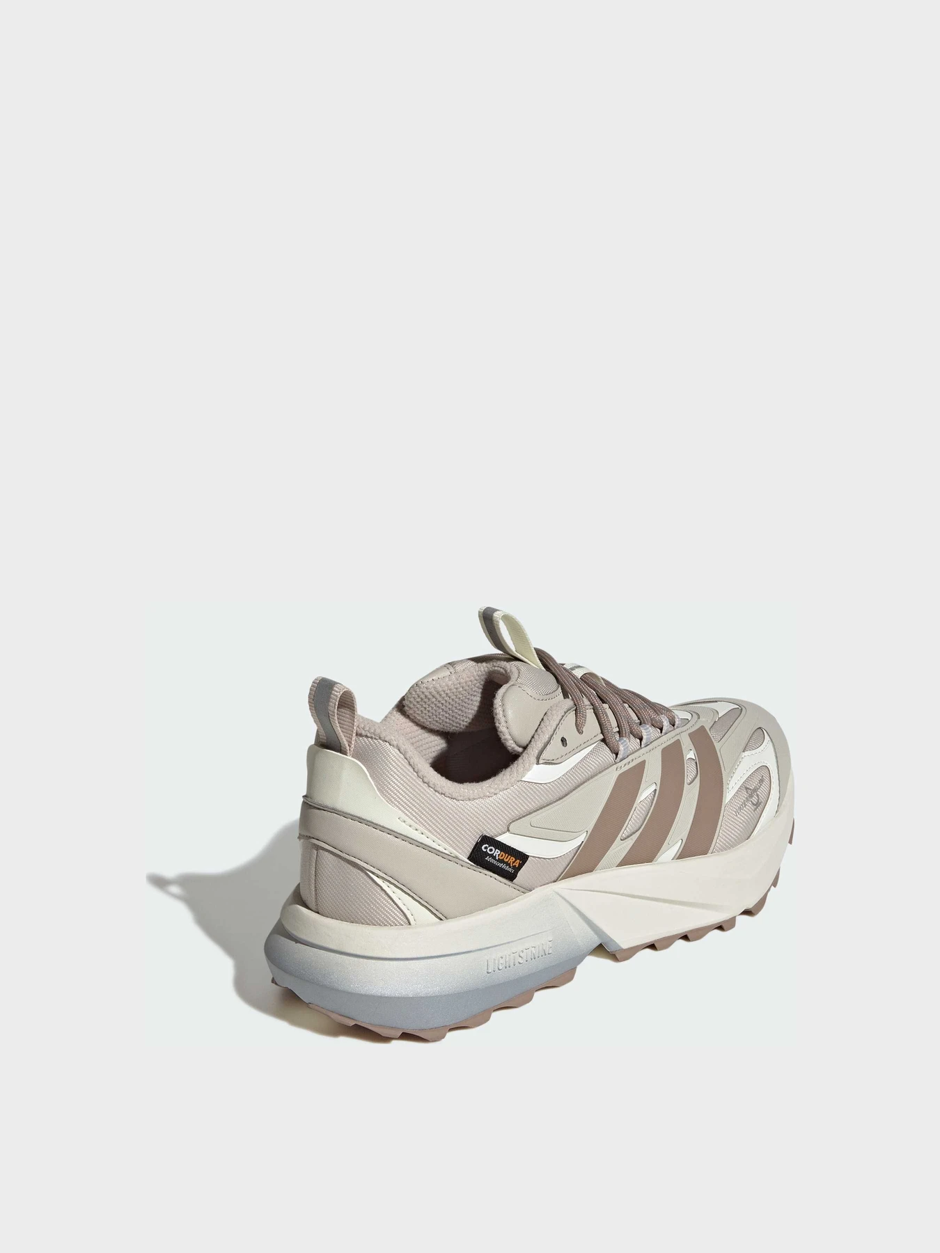 Кроссовки Adidas модель KI2413 Кроссовки Adidas модель KI2413 Фото
