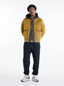 Куртки та дублянки New Balance Balance Quilted модель MJ62M2DHBRK Фото