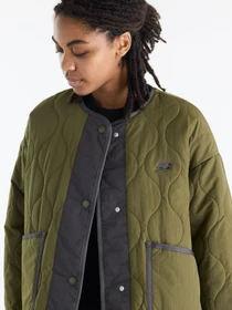 Куртки та дублянки New Balance Quilted Bomber модель WJ62P3VEAAO Фото