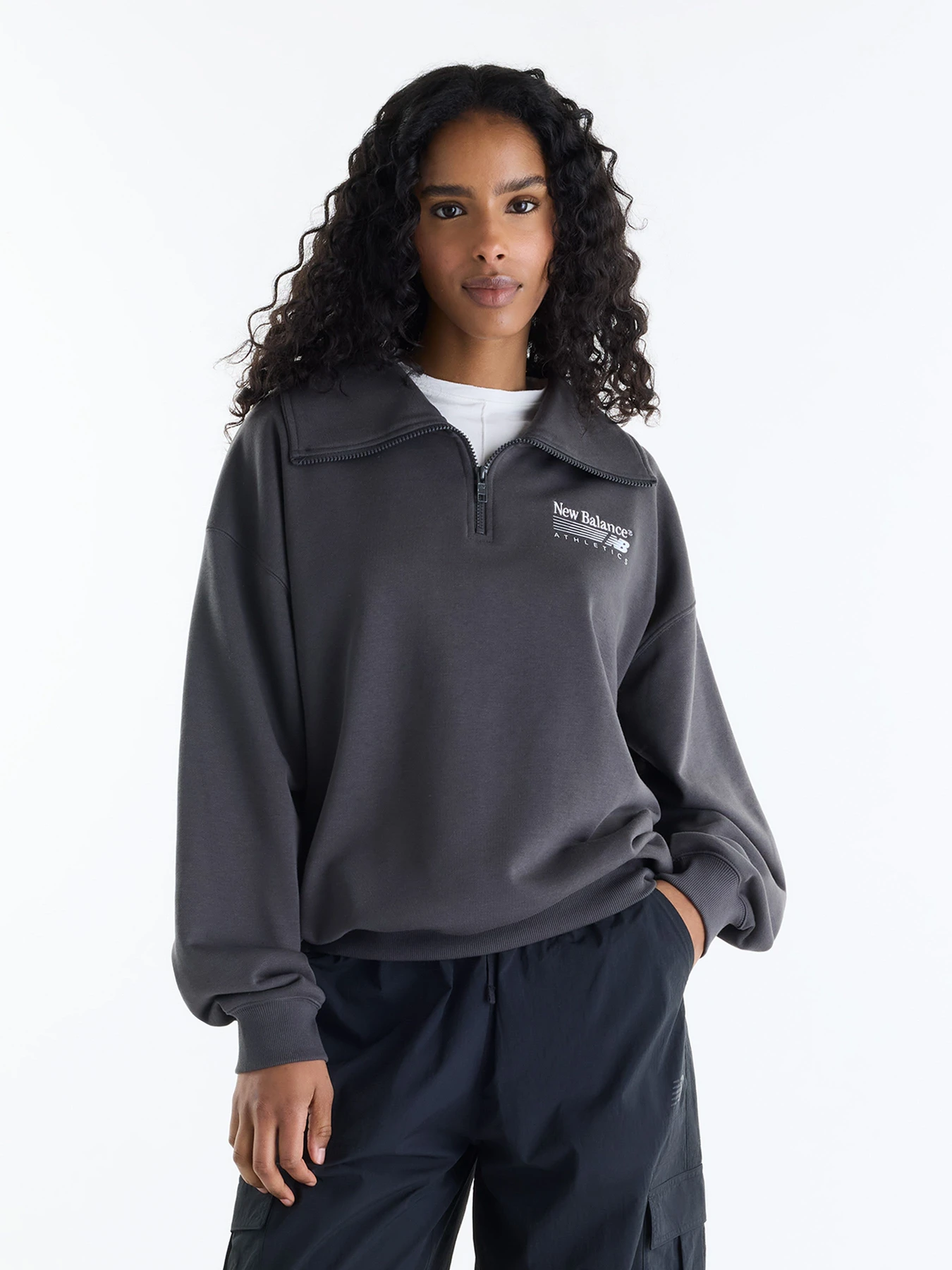 Худі та світшоти New Balance Trackside 1/2 Zip модель WT62G8VGBLK Фото