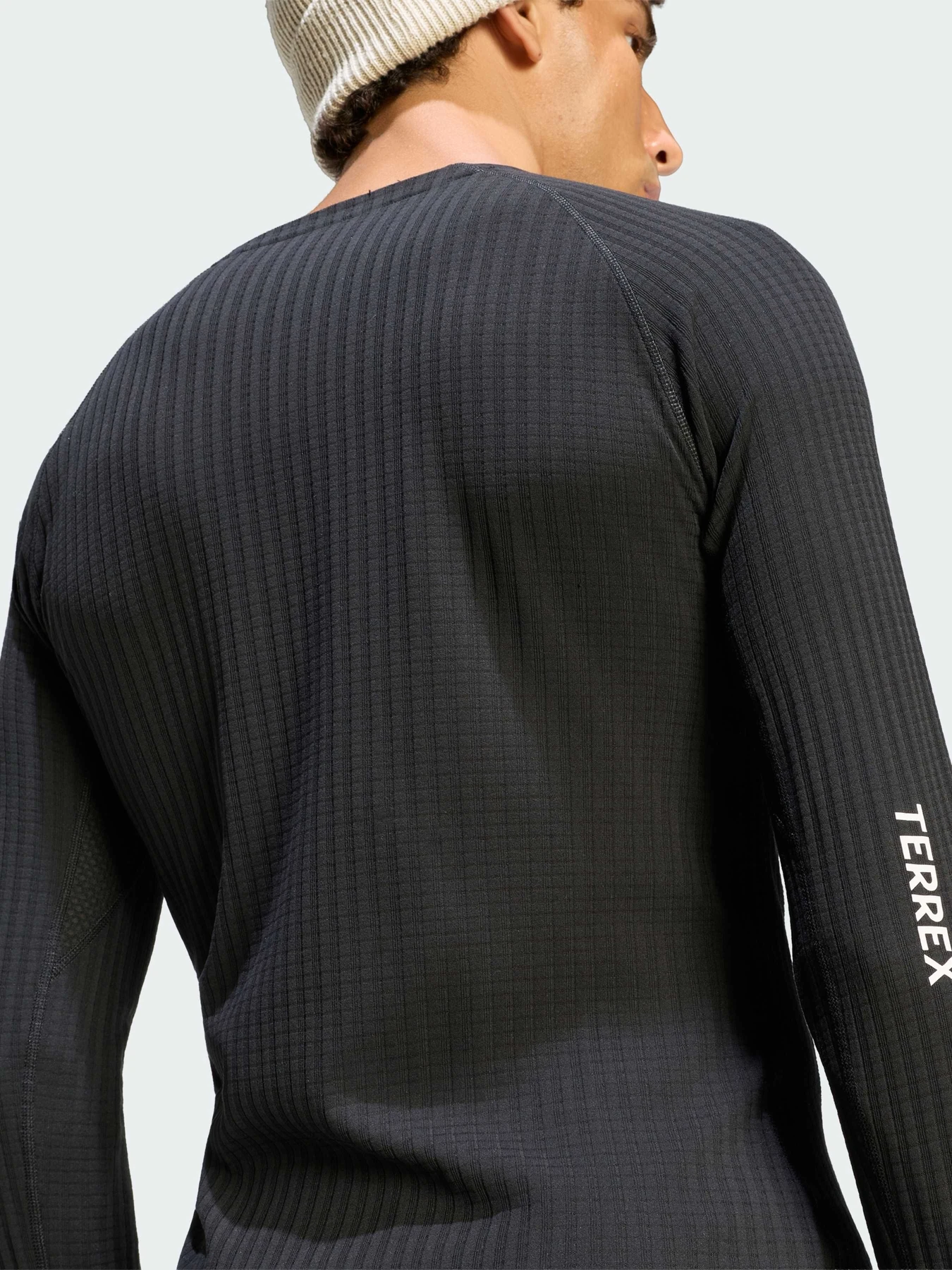 Худи и свитшоты Adidas модель KH0763 Худи и свитшоты Adidas модель KH0763 Фото