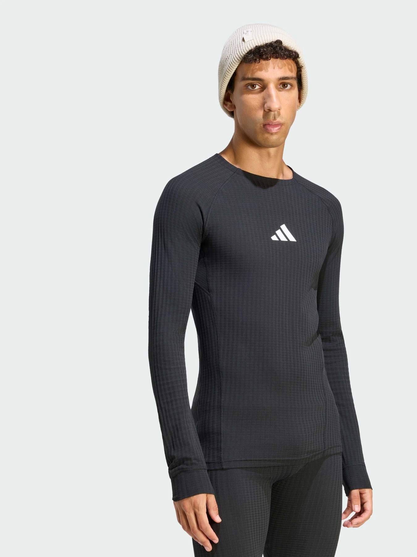 Худи и свитшоты Adidas модель KH0763 Худи и свитшоты Adidas модель KH0763 Фото