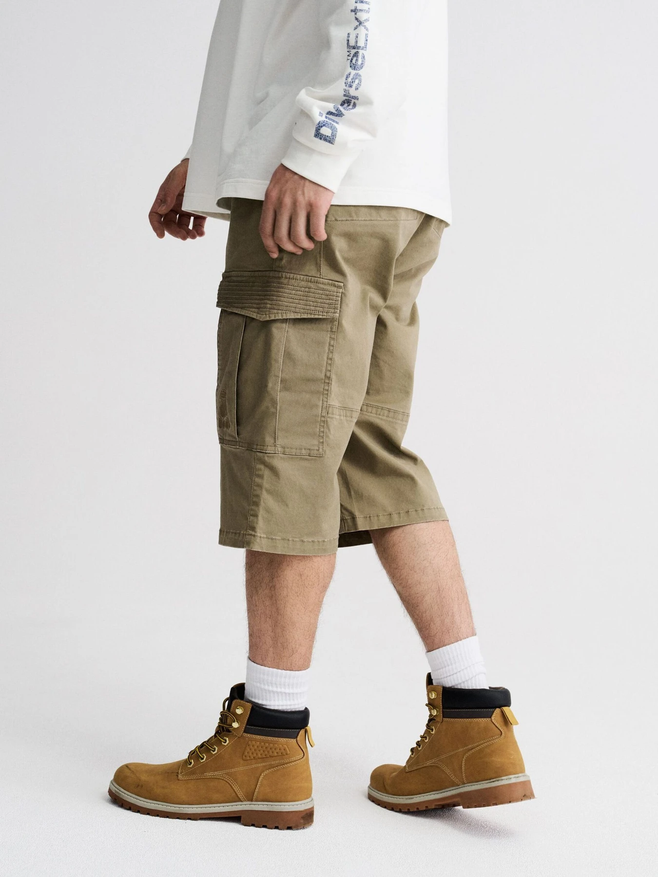 Шорты DIVERSE Dkr Cargo Sh 263 модель 10049490 Шорты DIVERSE Dkr Cargo Sh 263 модель 10049490 Фото