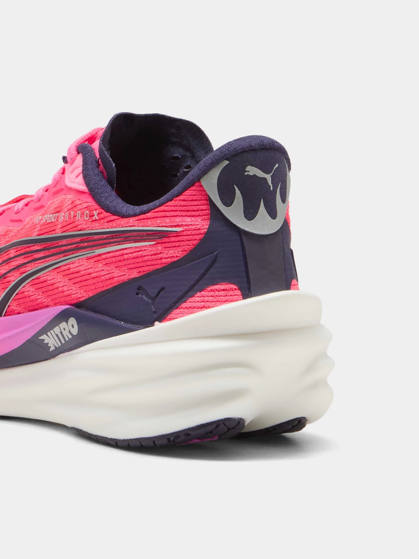 Кросівки PUMA Deviate Nitro 4 Hyrox Wns модель 312905 Фото