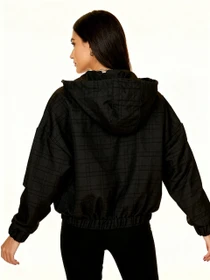 Куртки и дубленки LadyLike модель ladlk236780047-chornij Фото
