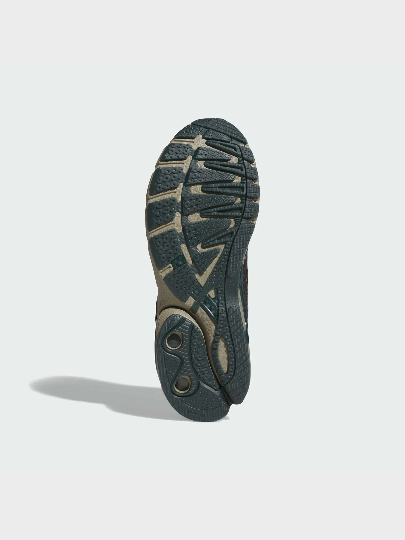 Кроссовки Adidas модель KJ3631 Кроссовки Adidas модель KJ3631 Фото