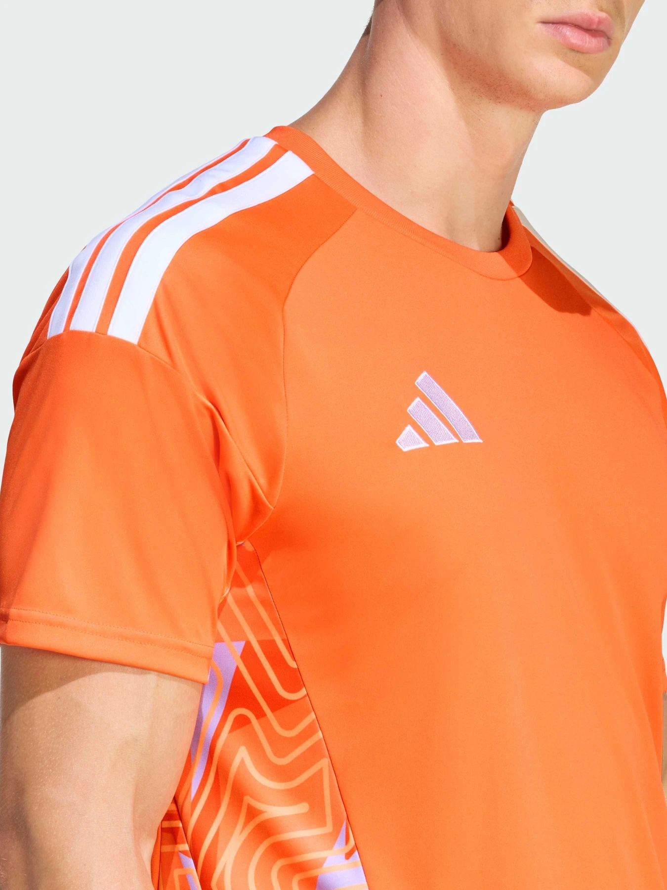 Футболки и поло Adidas модель JM8371 Футболки и поло Adidas модель JM8371 Фото