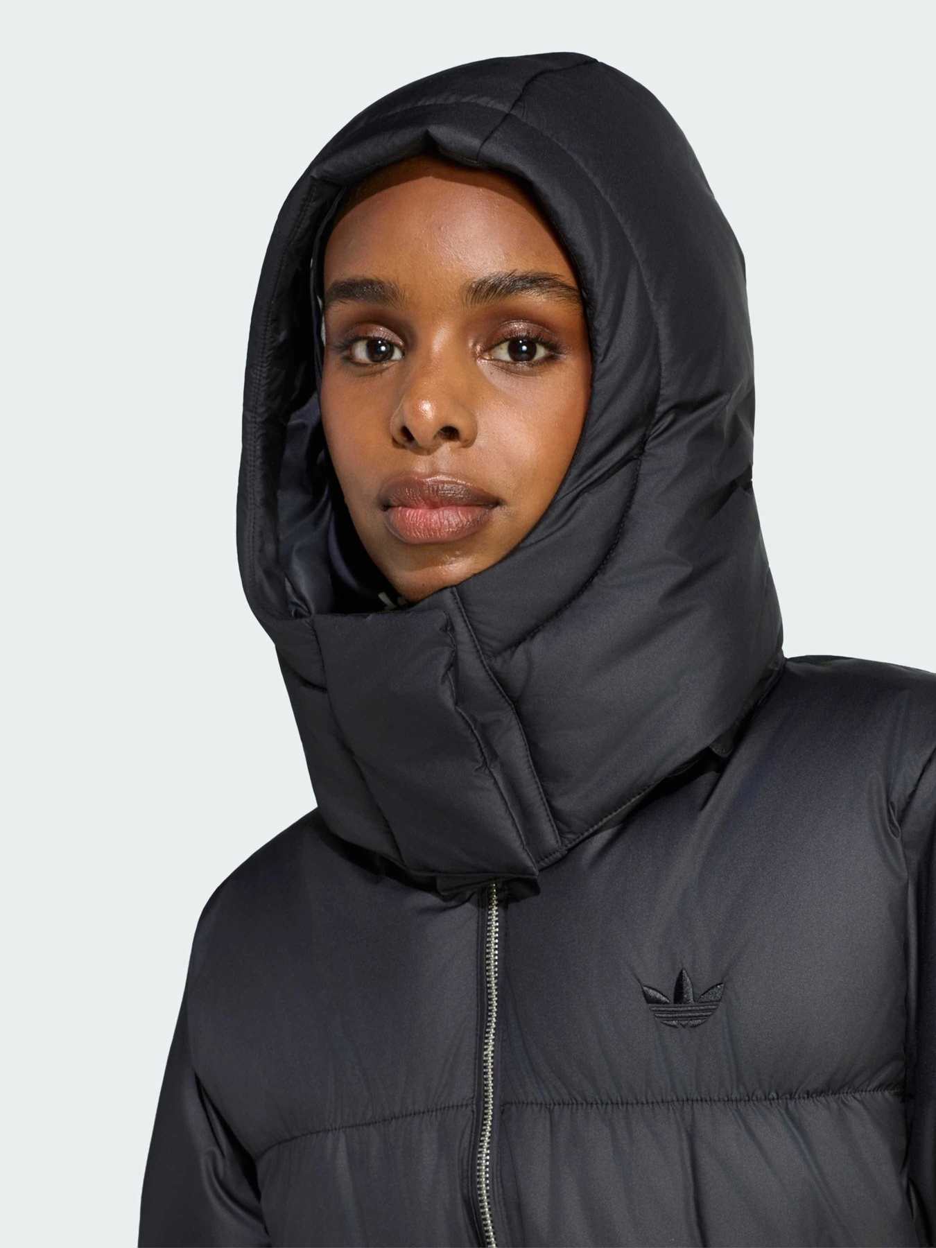 Куртки та дублянки Adidas модель KT4238 Фото