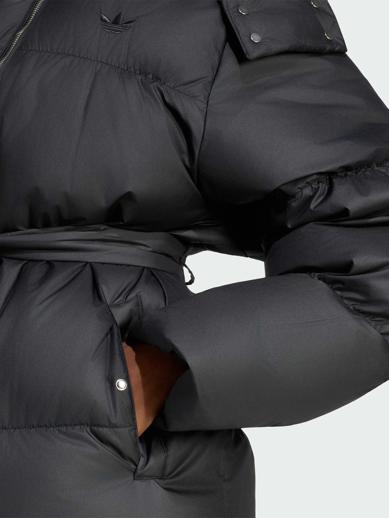 Куртки та дублянки Adidas модель KT4238 Фото
