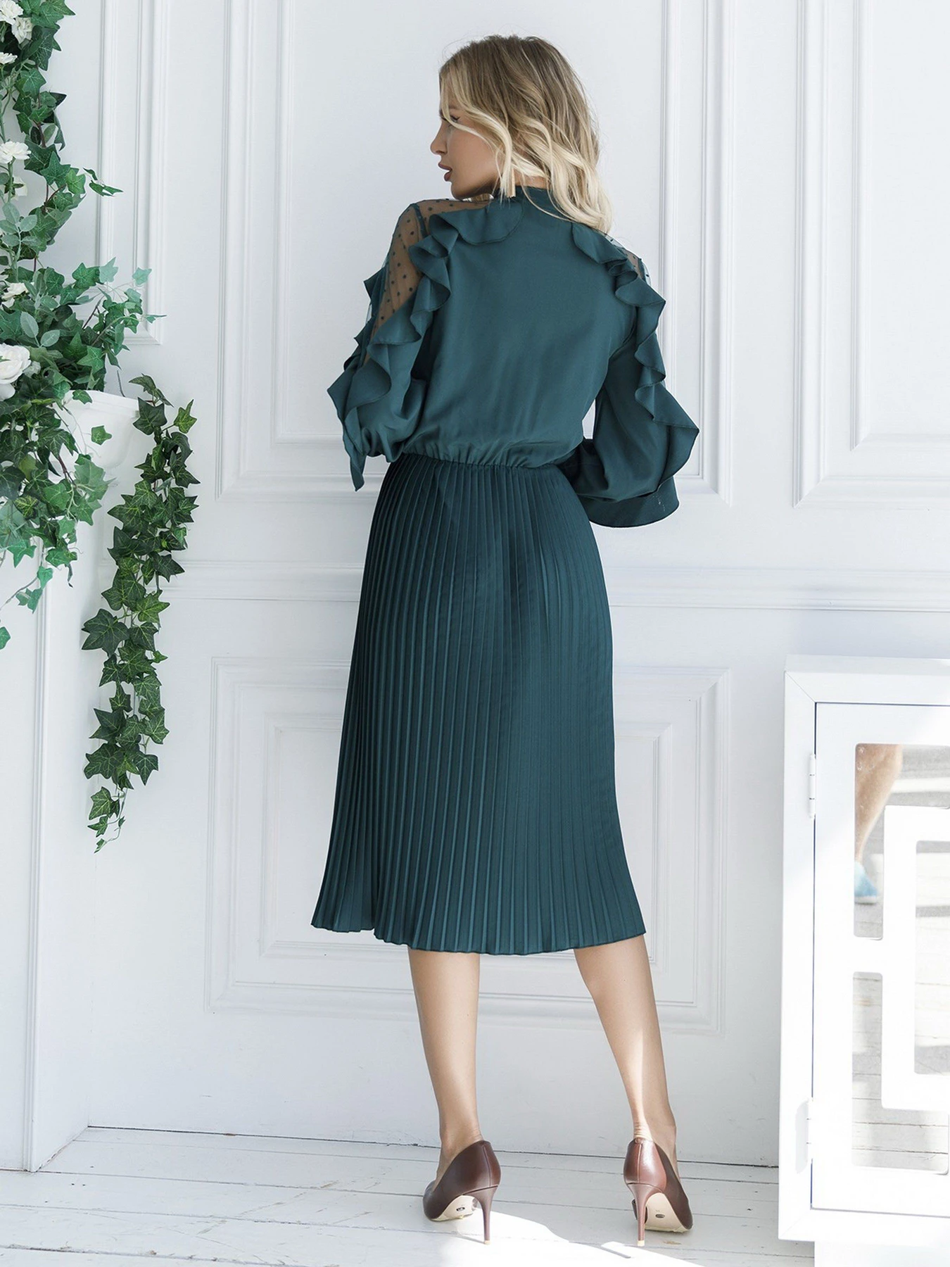 Платья ISSA Plus модель 12132_green Платья ISSA Plus модель 12132_green Фото
