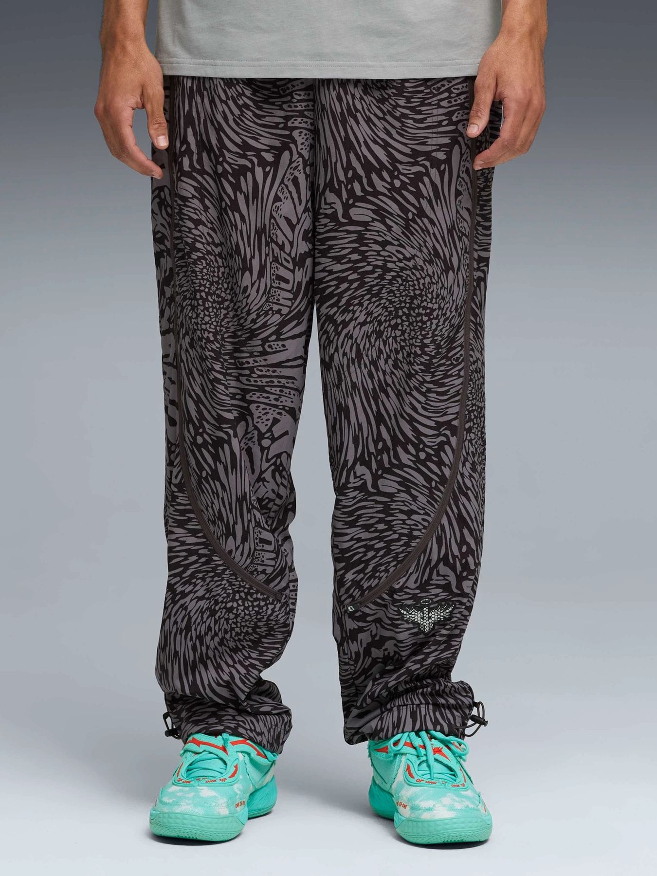 Штани PUMA Melo World Woven Pant модель 634629 Фото