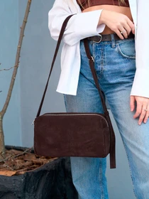 Сумки WeLassie модель zamsheva-zhnocha-sumka-virginia-shokoladnij Фото