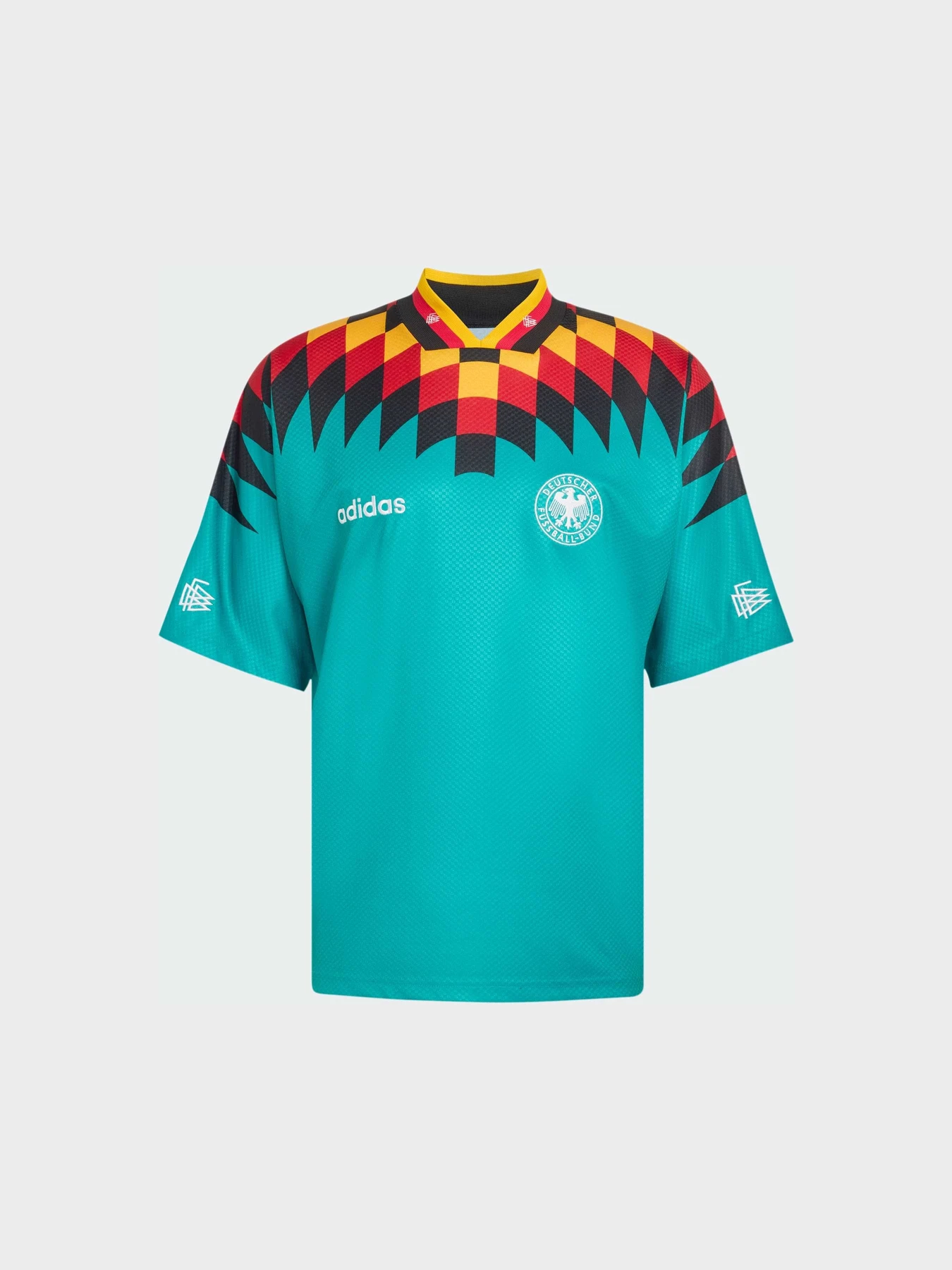 Футболки и поло Adidas модель JZ6941 Футболки и поло Adidas модель JZ6941 Фото