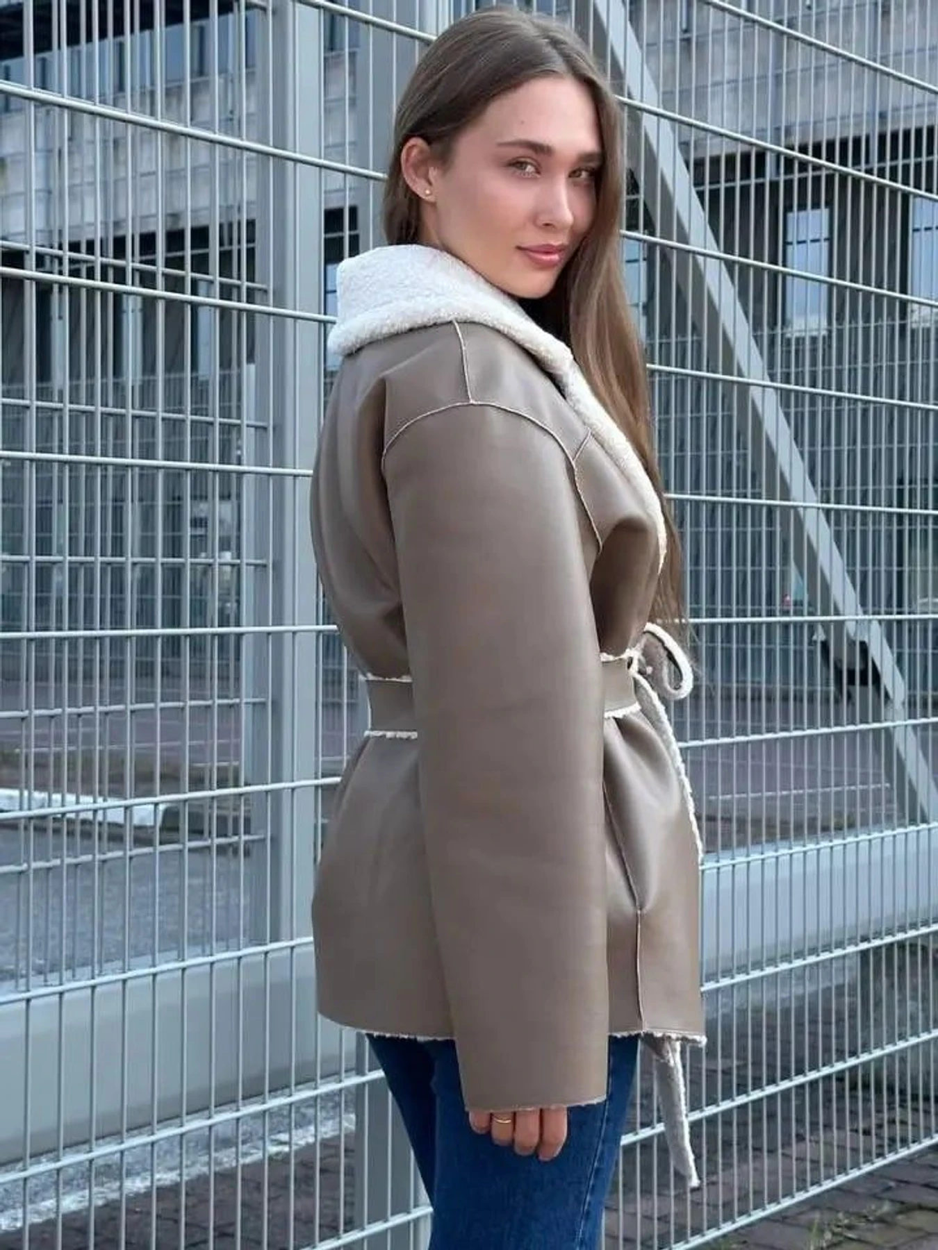 Куртки и дубленки UVENTUM модель D-370 Куртки и дубленки UVENTUM модель D-370 Фото