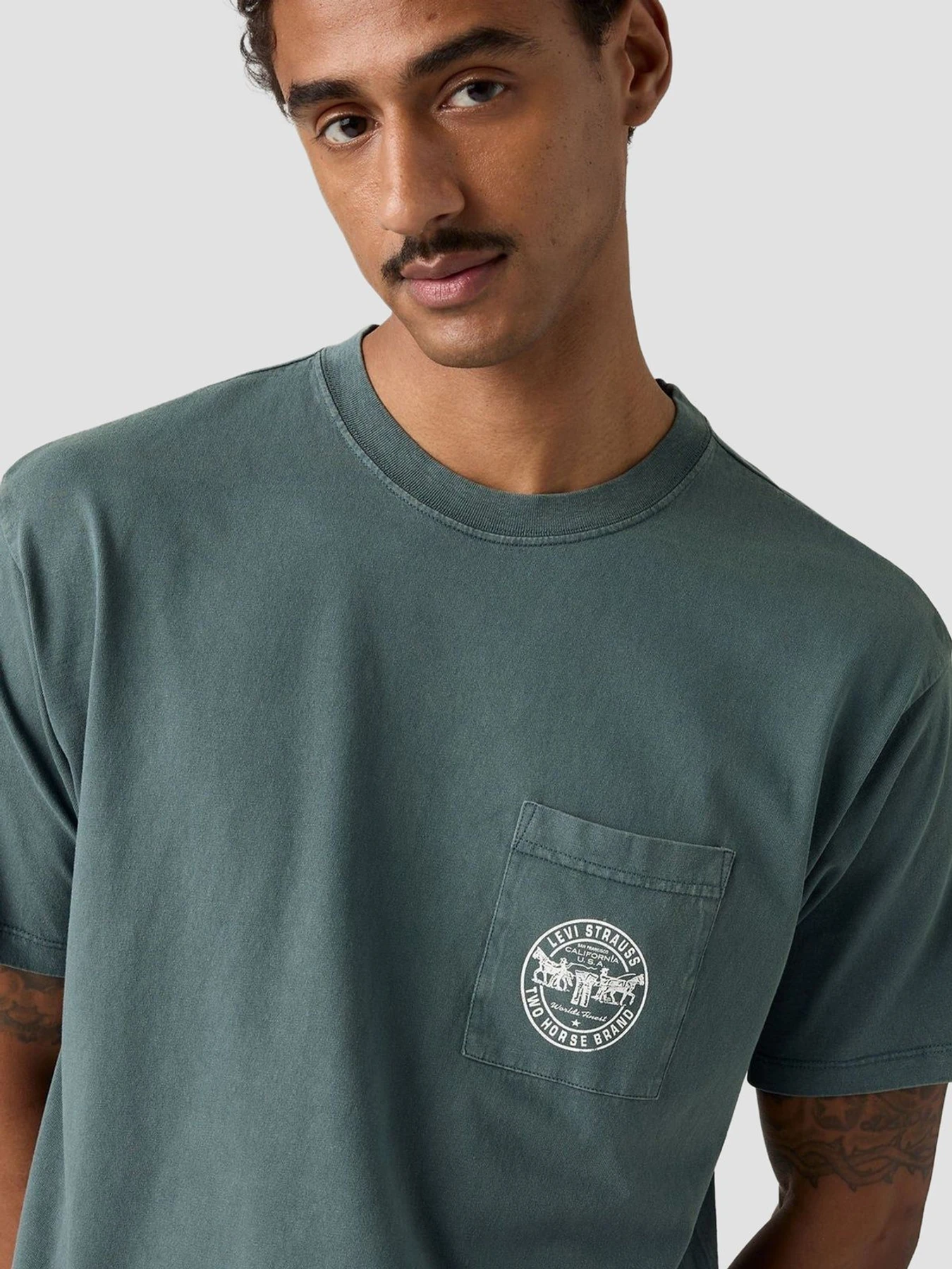 Футболки и поло Levi's модель 005HV;0003 Футболки и поло Levi's модель 005HV;0003 Фото