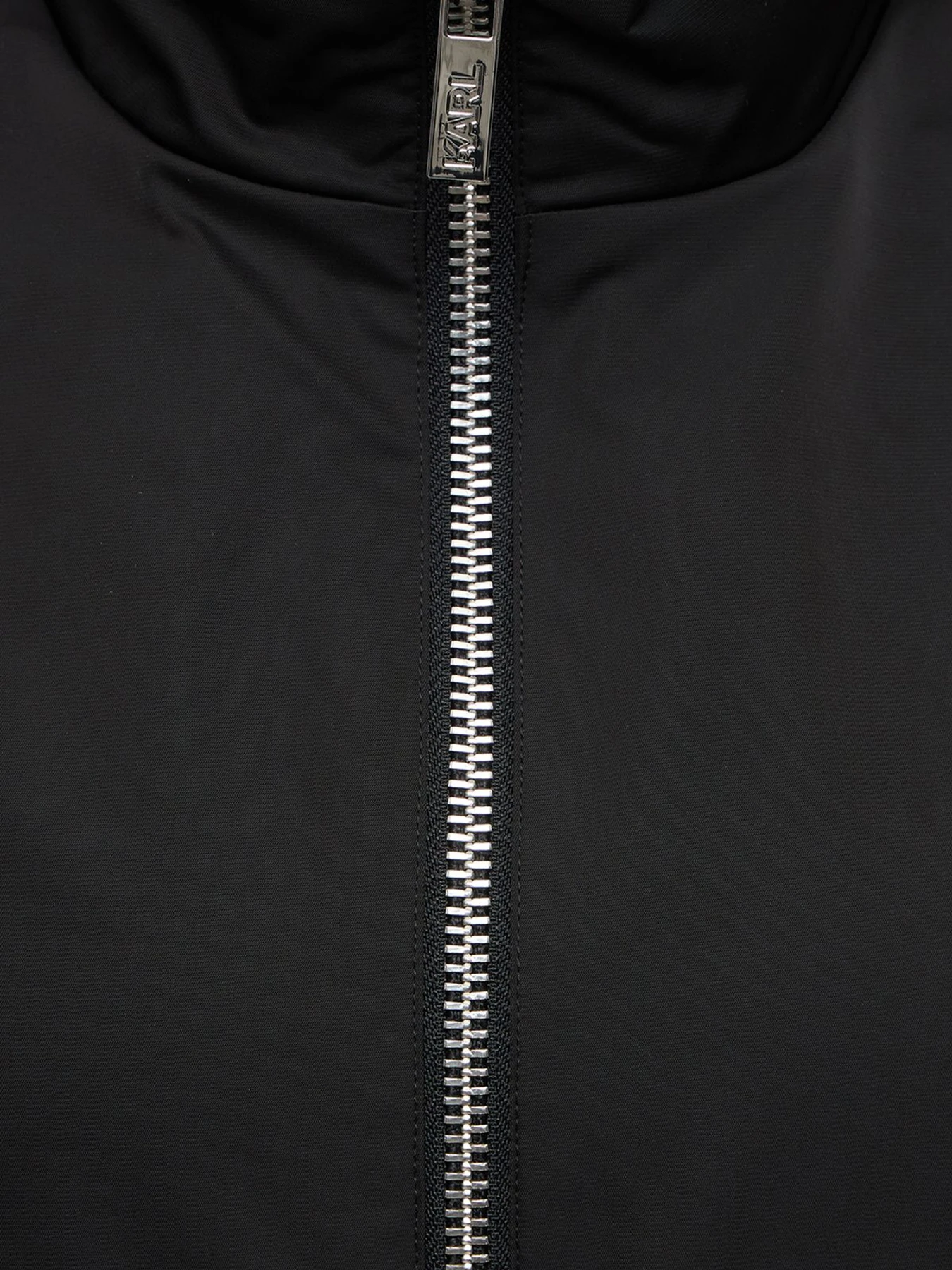 Куртки и дубленки Karl Lagerfeld модель 563533.505003;990 Куртки и дубленки Karl Lagerfeld модель 563533.505003;990 Фото