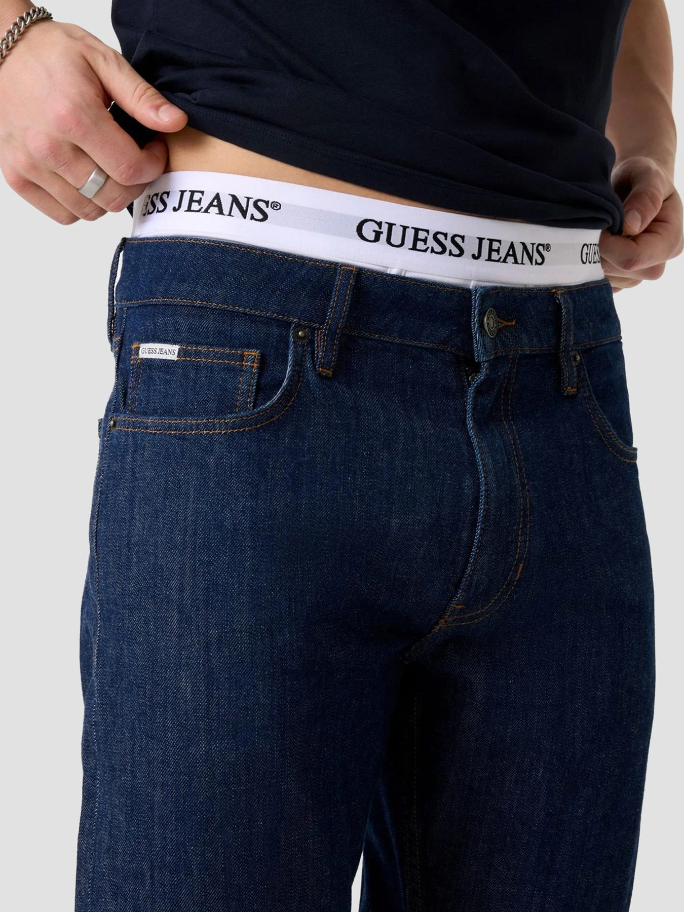 Джинсы Guess Jeans модель M6RA1B.D002G;GDRK Фото