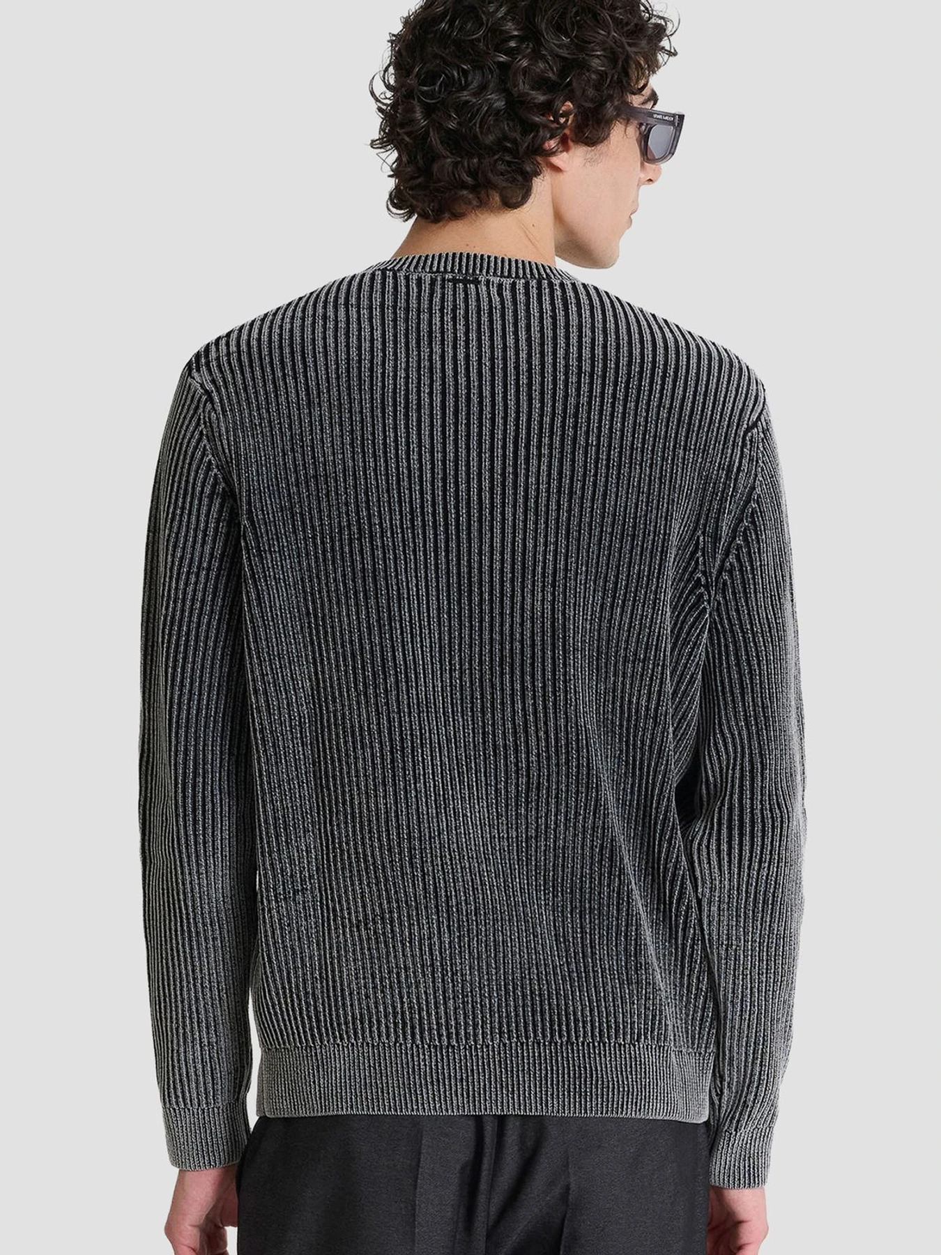 Светри та кардигани Antony Morato модель MMSW01613.YA100077;9000 Фото