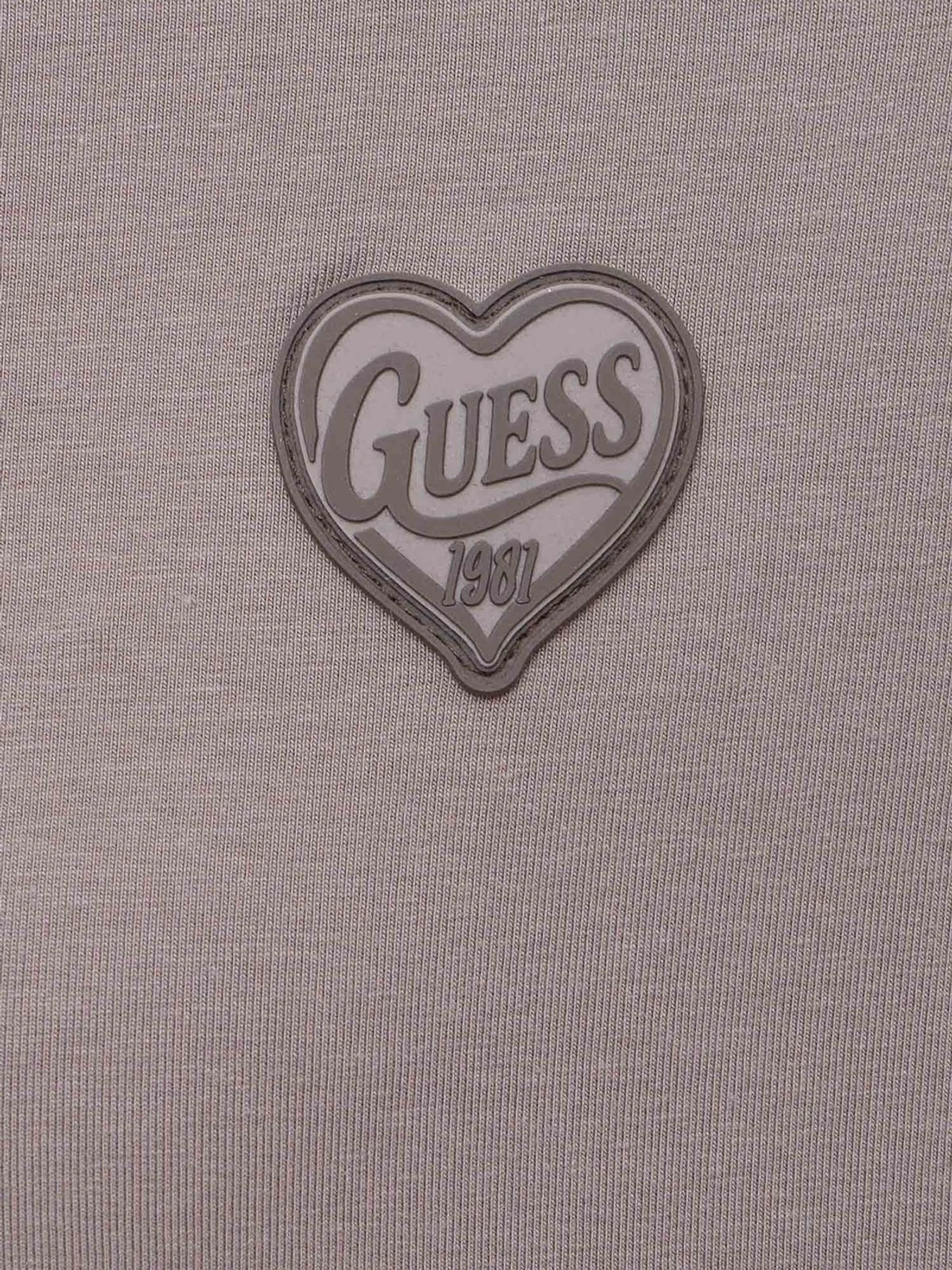 Футболки и поло GUESS модель V6YI10.K4277;A92V Футболки и поло GUESS модель V6YI10.K4277;A92V Фото