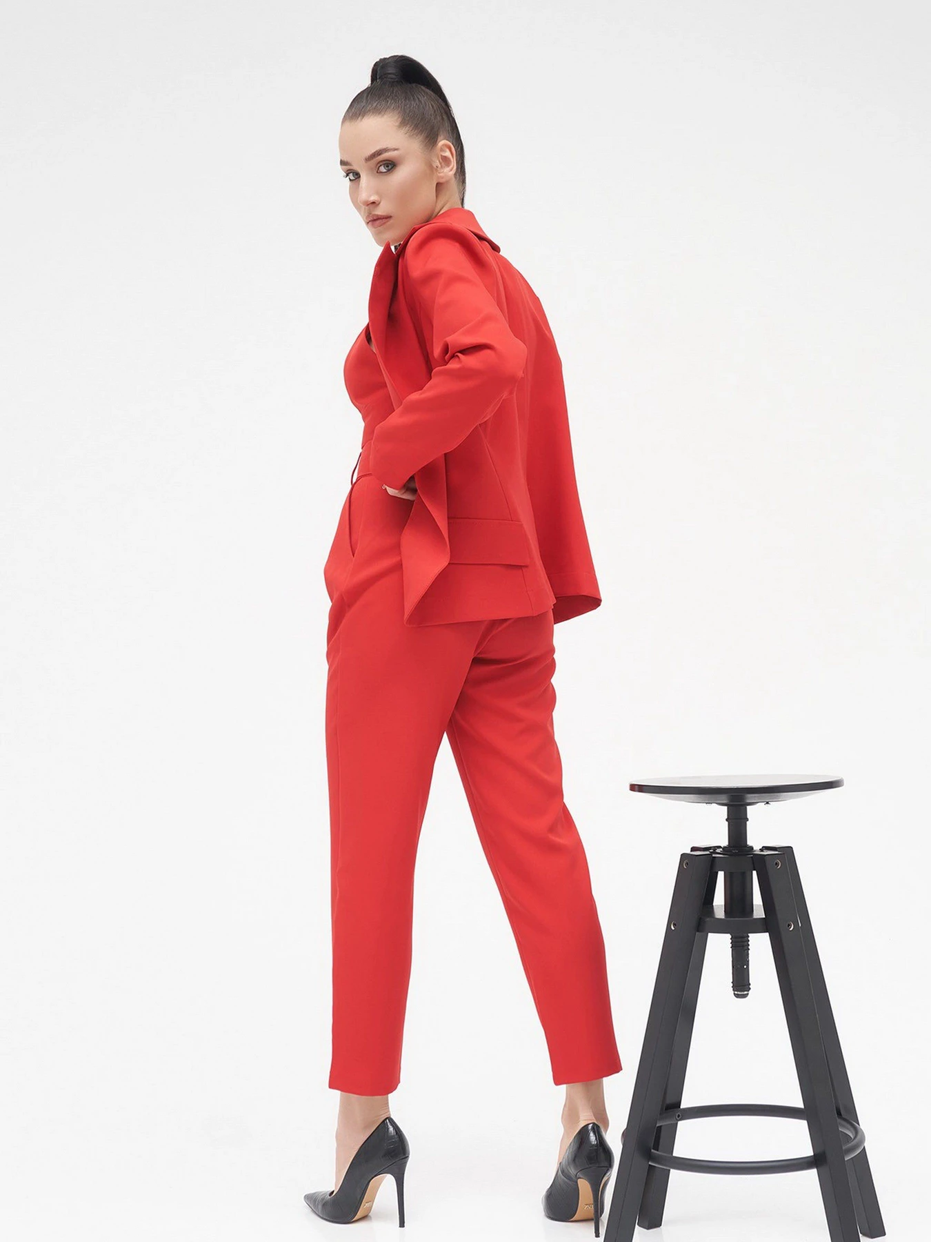 Костюмы ISSA Plus модель 13292_red Фото