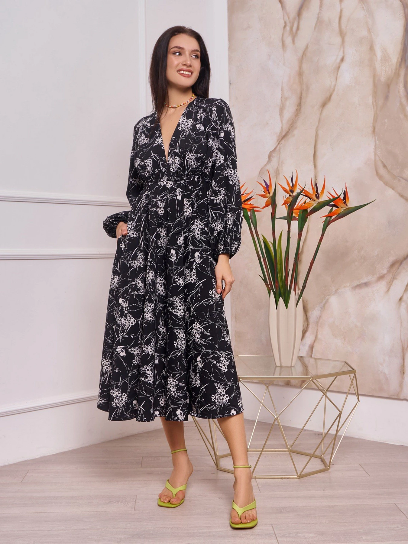 Сукні ISSA Plus модель 13267_black Сукні ISSA Plus модель 13267_black Фото