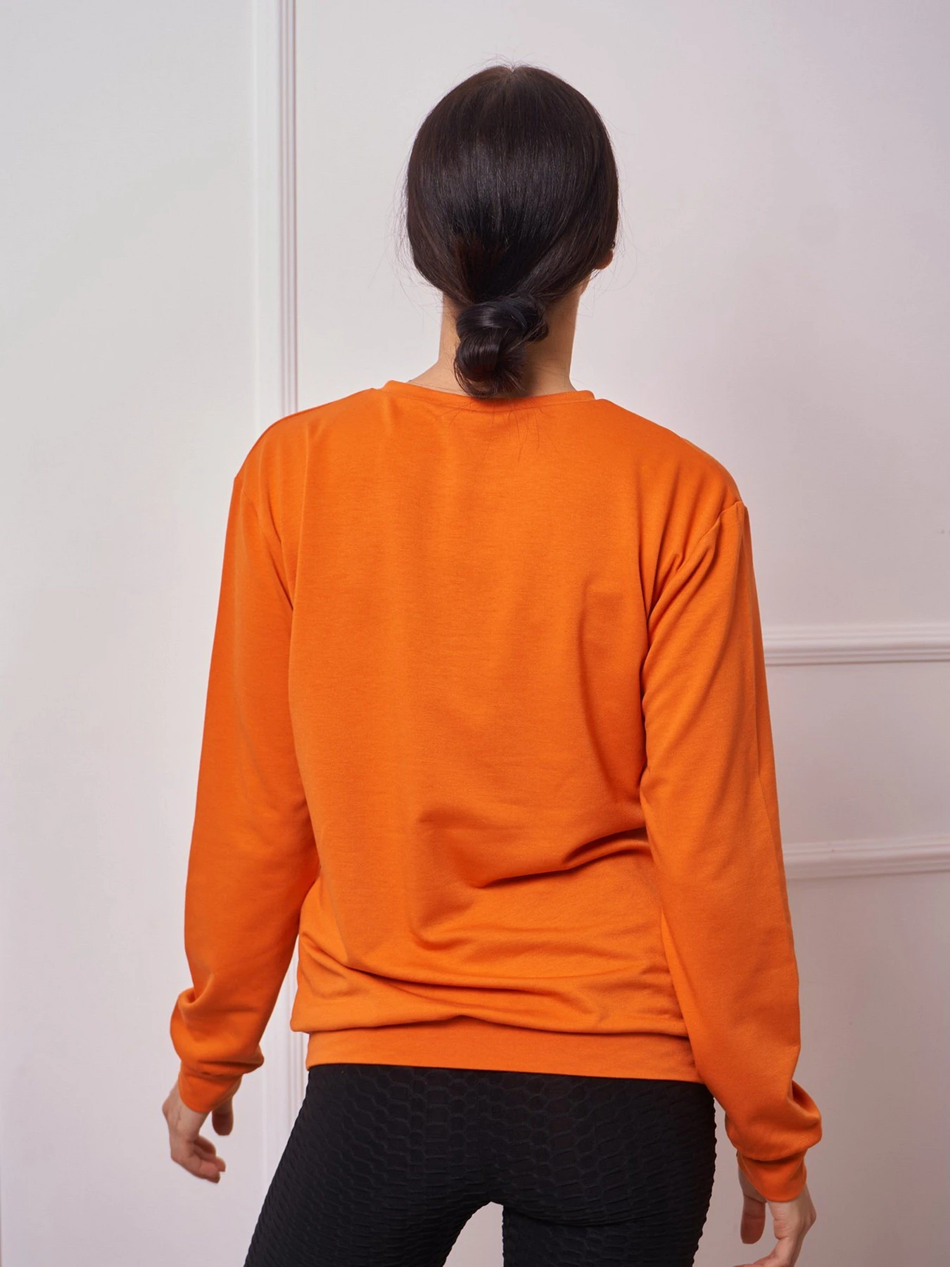 Худи и свитшоты ISSA Plus модель 13271_orange Худи и свитшоты ISSA Plus модель 13271_orange Фото
