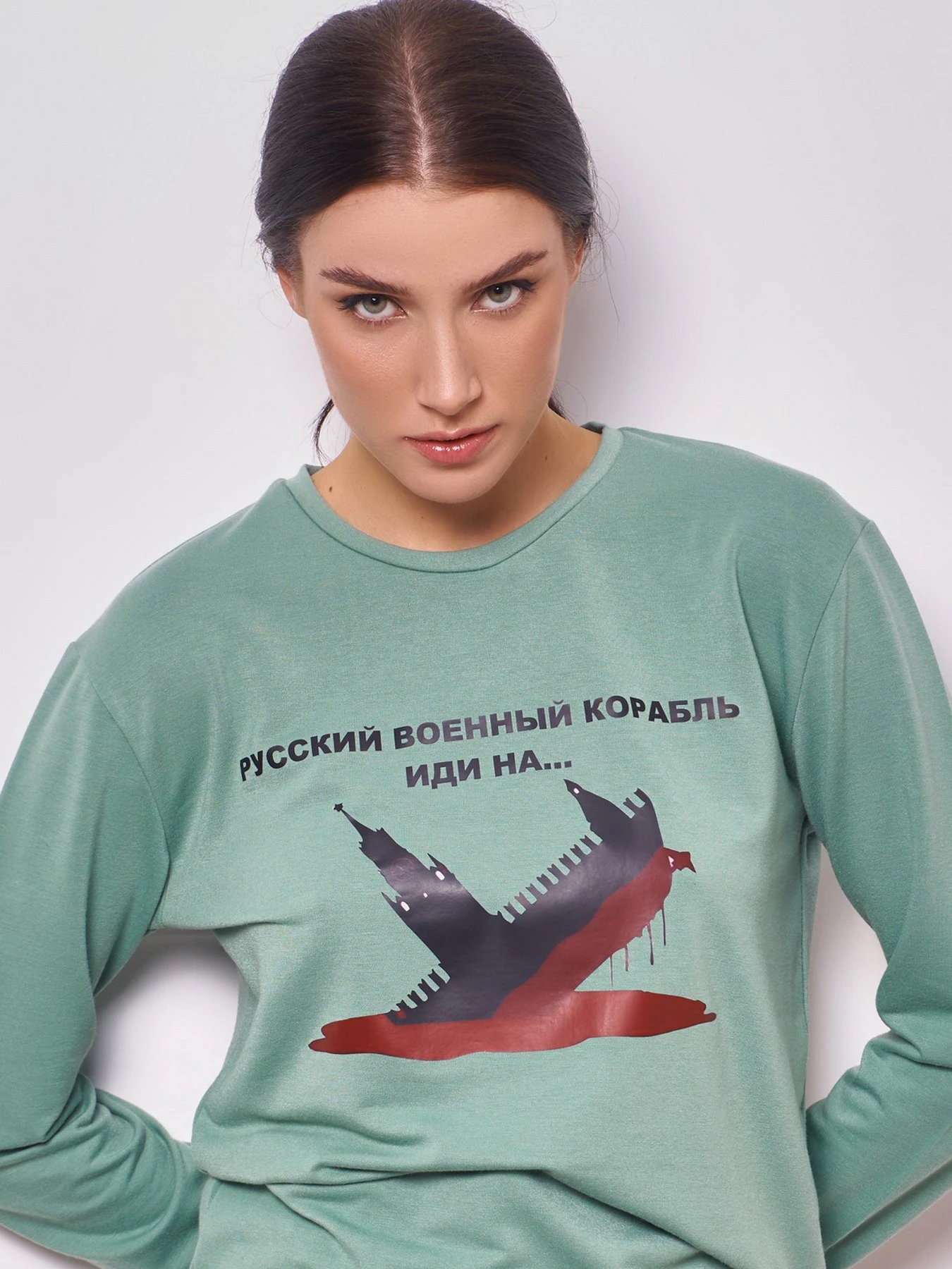 Худи и свитшоты ISSA Plus модель 13272_olive Худи и свитшоты ISSA Plus модель 13272_olive Фото