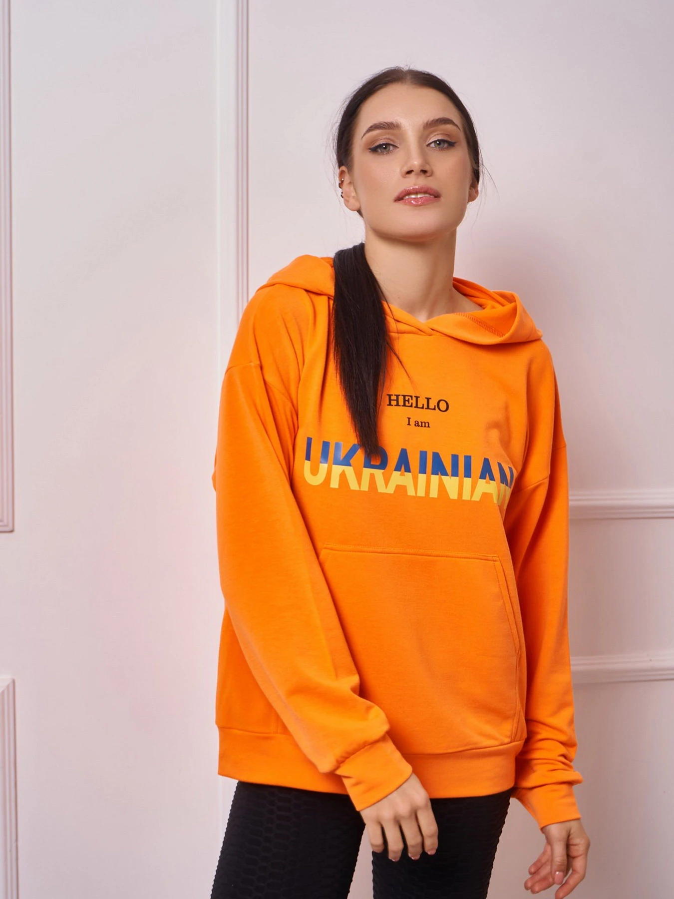 Худи и свитшоты ISSA Plus модель 13273_orange Худи и свитшоты ISSA Plus модель 13273_orange Фото