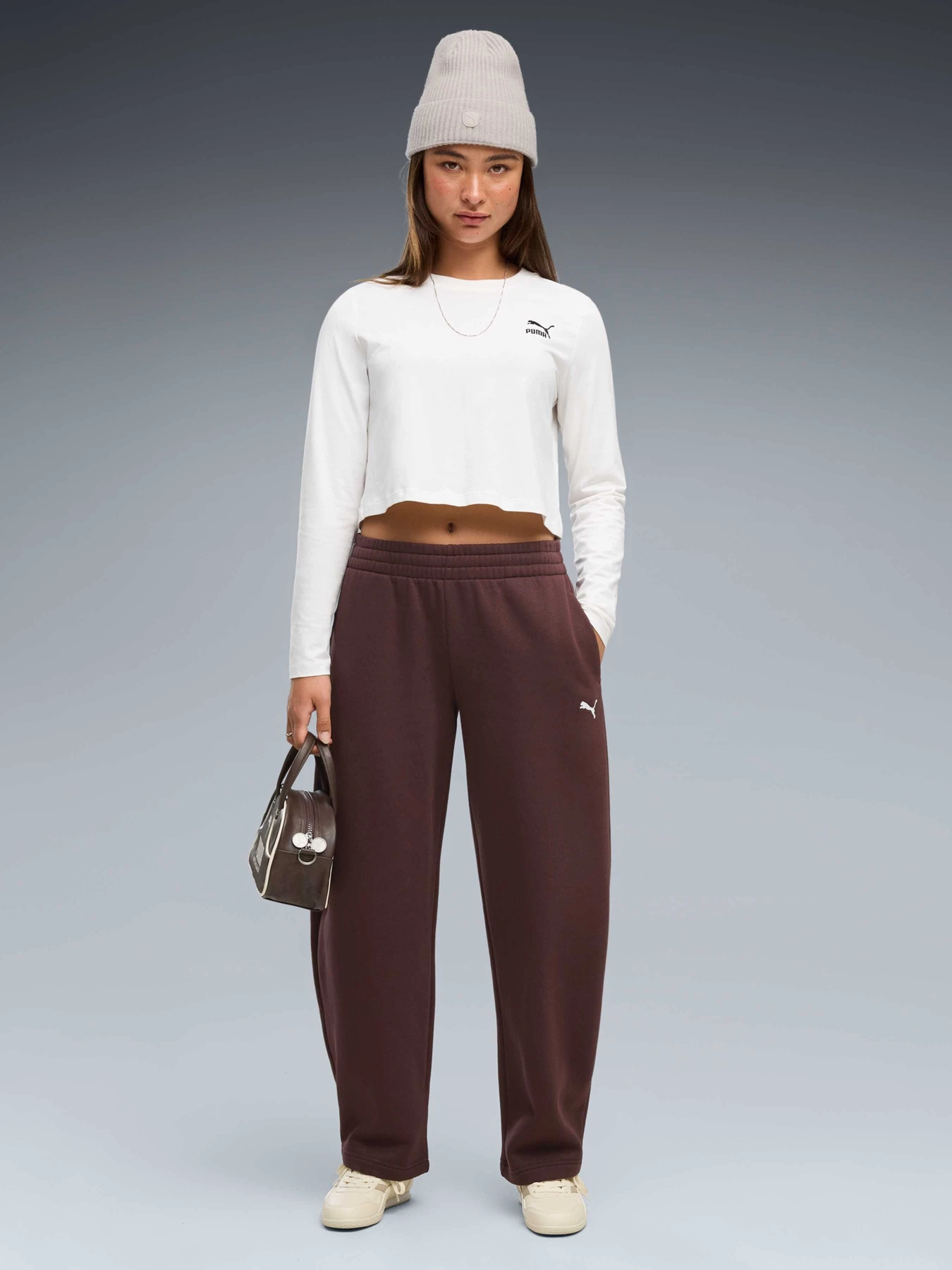 Брюки PUMA Ess Relaxed Barrel Leg Pants модель 695423 Брюки PUMA Ess Relaxed Barrel Leg Pants модель 695423 Фото