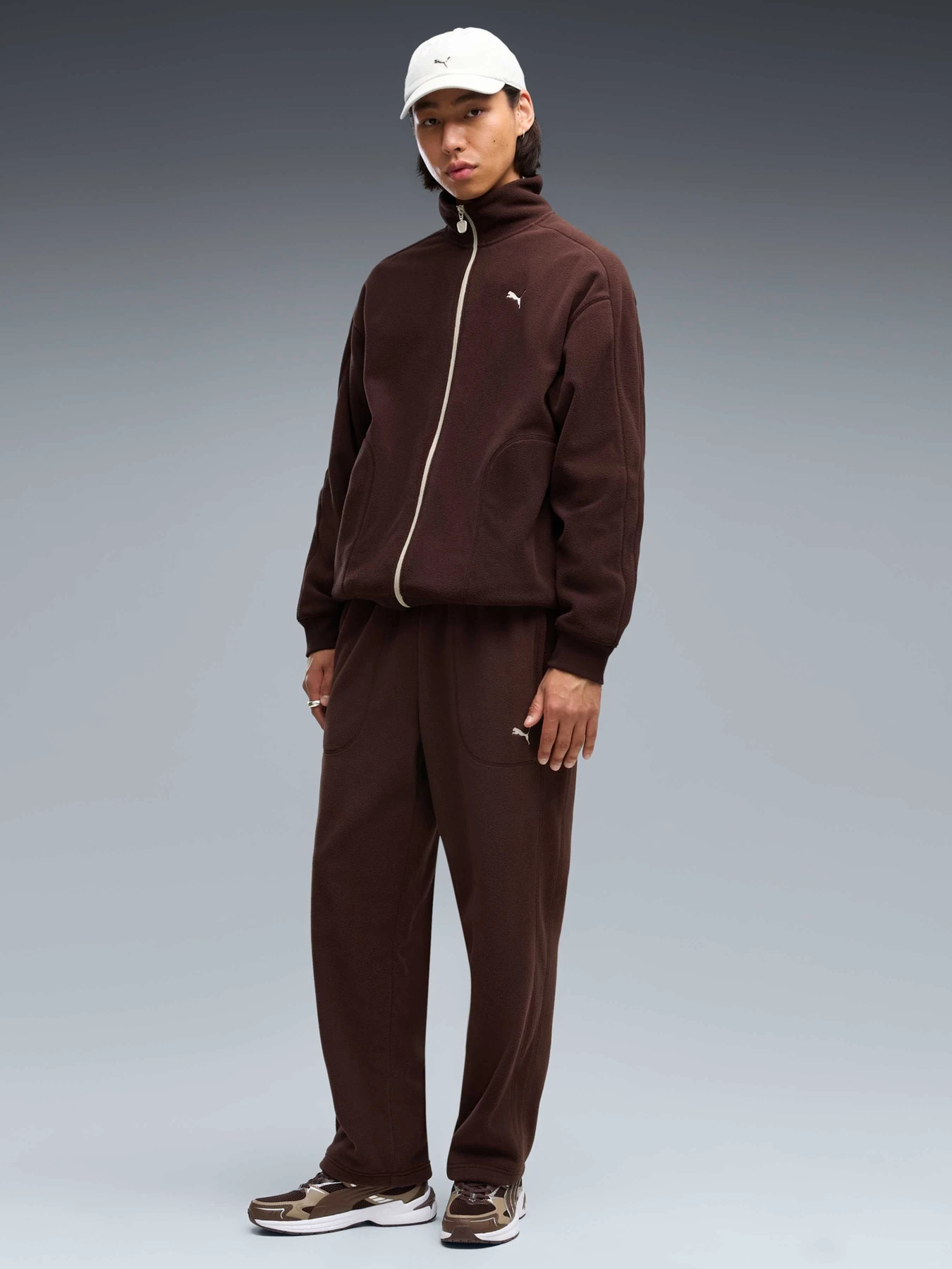 Брюки PUMA Ess Elevated Relaxed Winteri модель 694314 Брюки PUMA Ess Elevated Relaxed Winteri модель 694314 Фото