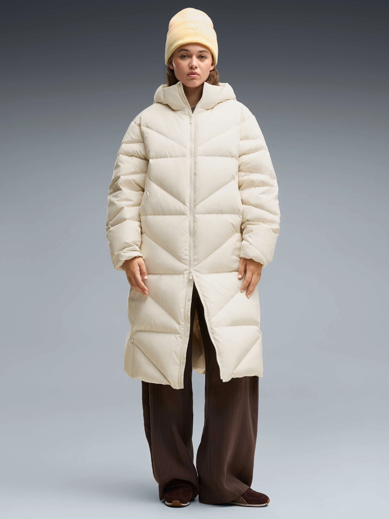 Куртки и дубленки PUMA Hooded Down Puffer Coat W модель 694579 Куртки и дубленки PUMA Hooded Down Puffer Coat W модель 694579 Фото