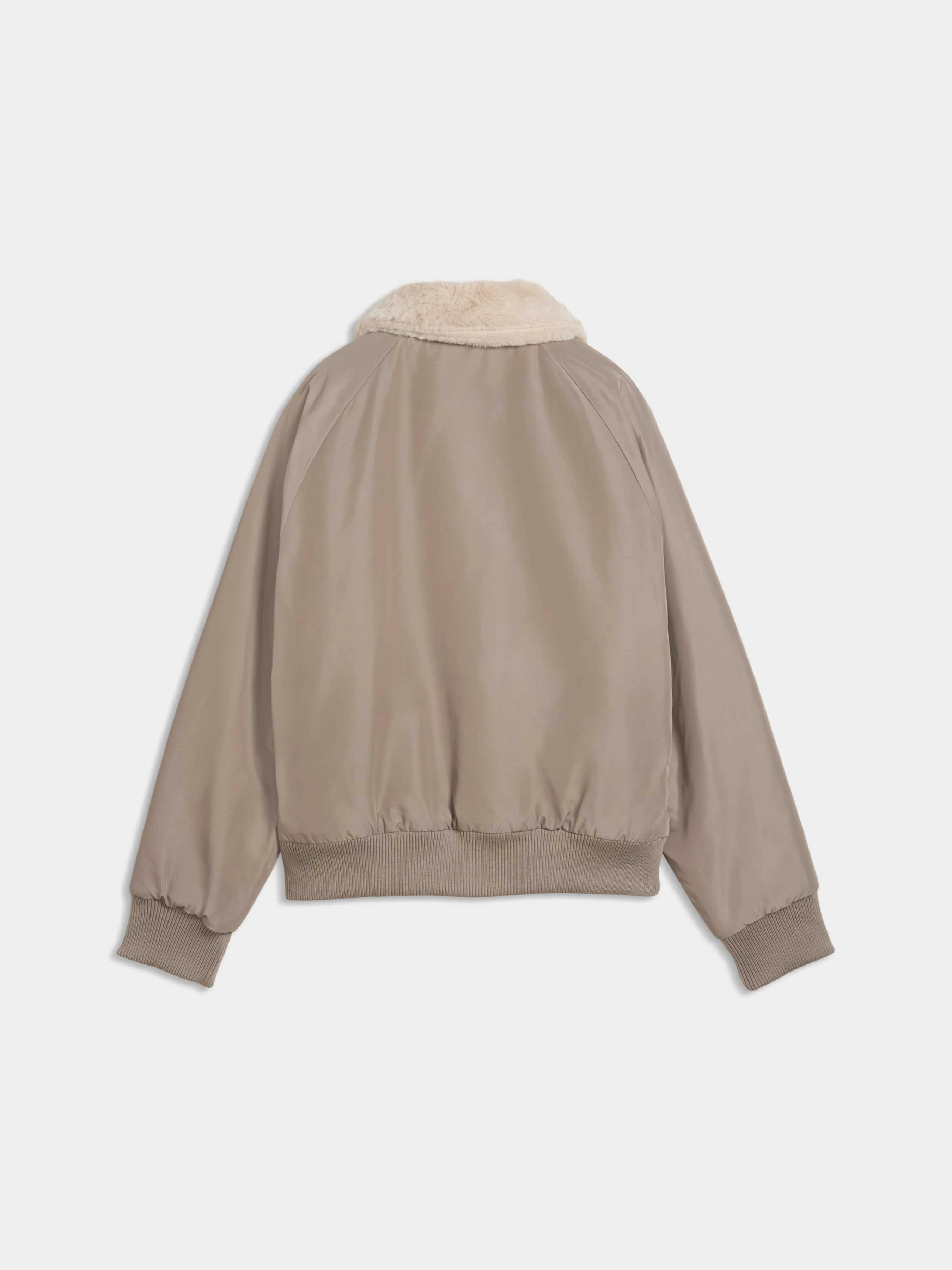 Жіноча Демісезонна куртка PUMA Reversible Blouson Jacket W фото 2