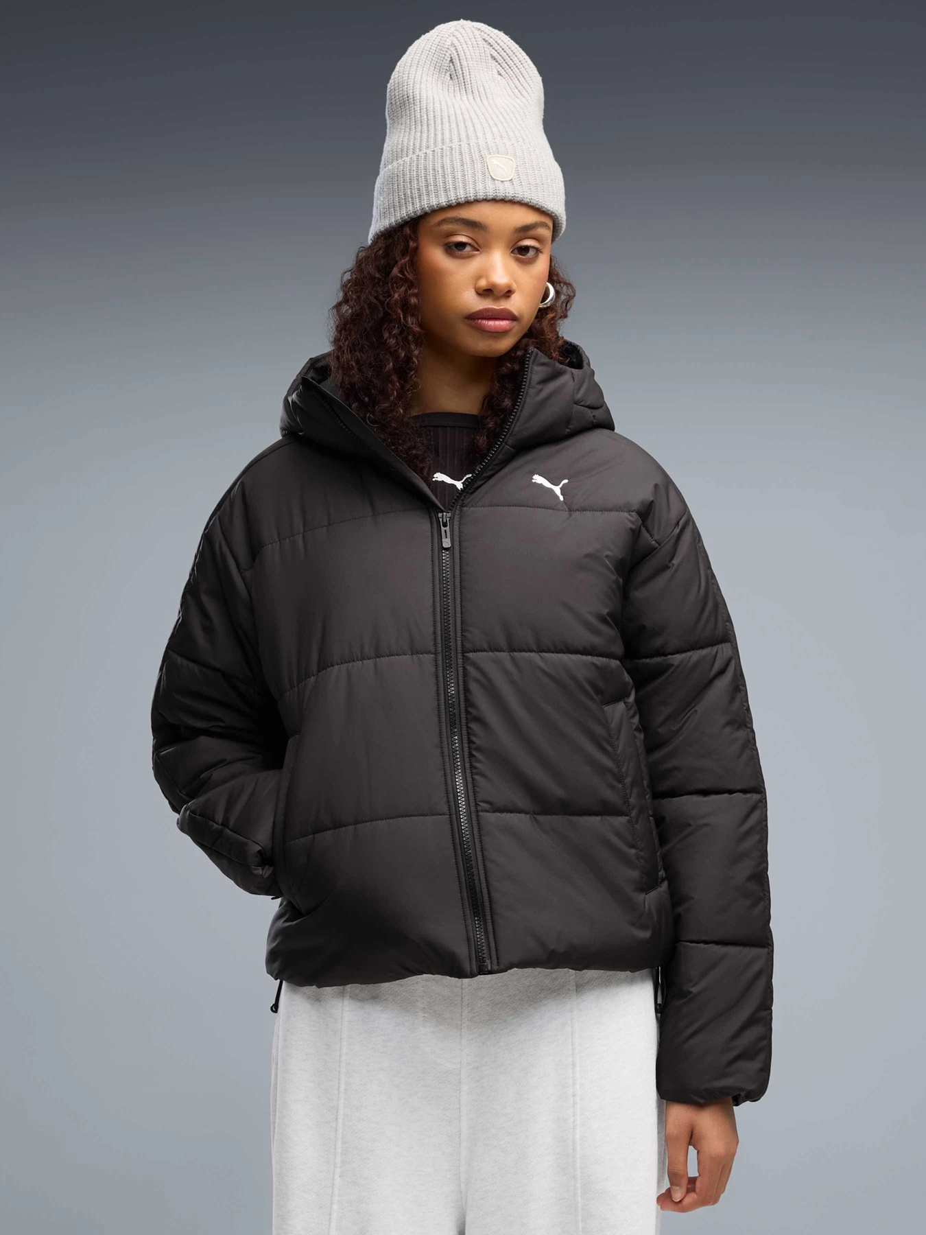 Куртки та дублянки PUMA Ess Relaxed Padded Jacket W модель 638554 Куртки та дублянки PUMA Ess Relaxed Padded Jacket W модель 638554 Фото