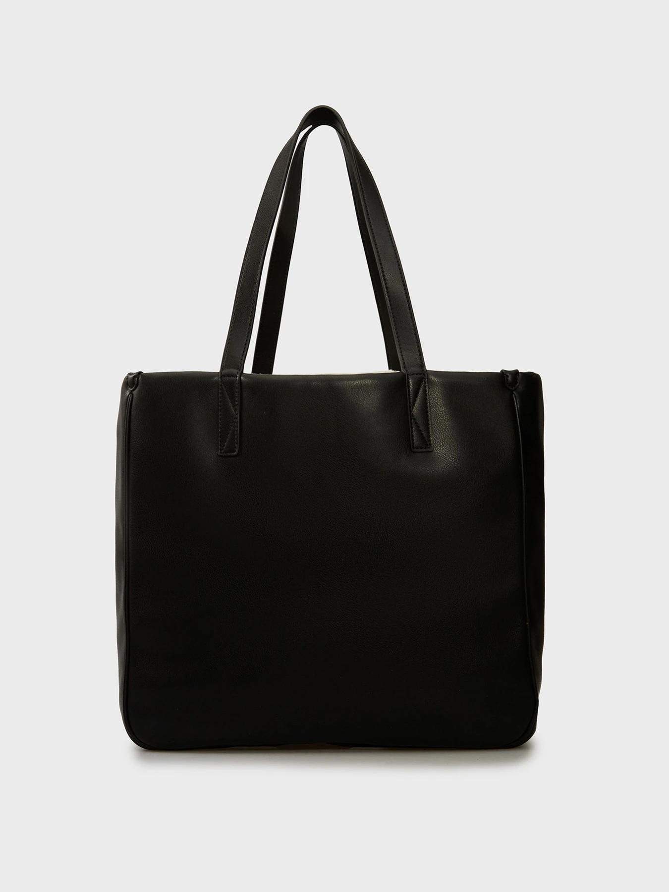 Сумки Karl Lagerfeld модель 236W3073 Фото