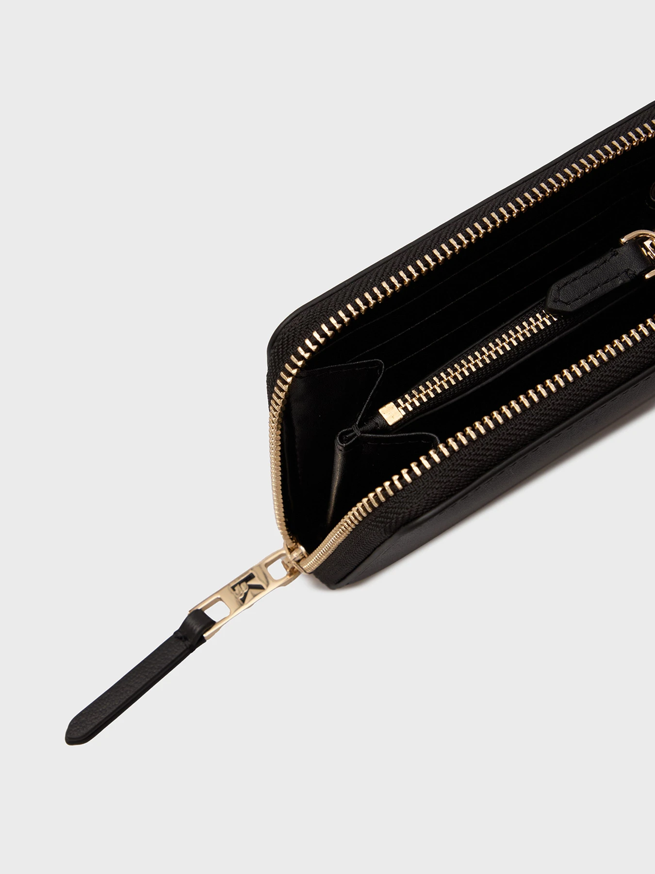 Гаманці Karl Lagerfeld модель 240W3202 Фото