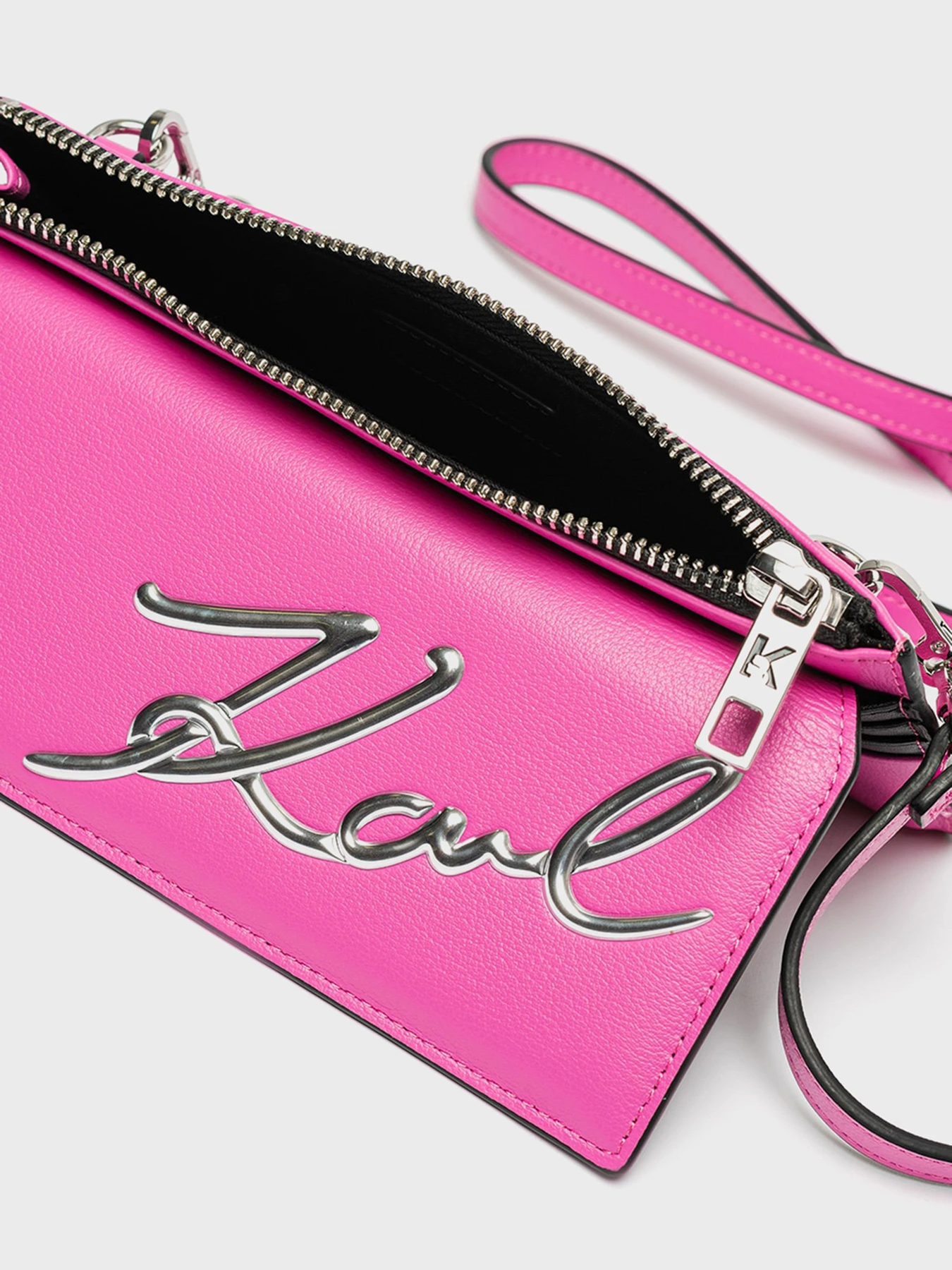 Сумки Karl Lagerfeld модель 240W3203 Фото