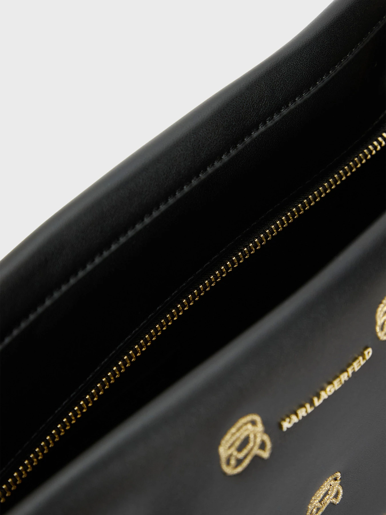 Сумки Karl Lagerfeld модель 246W3031 Фото