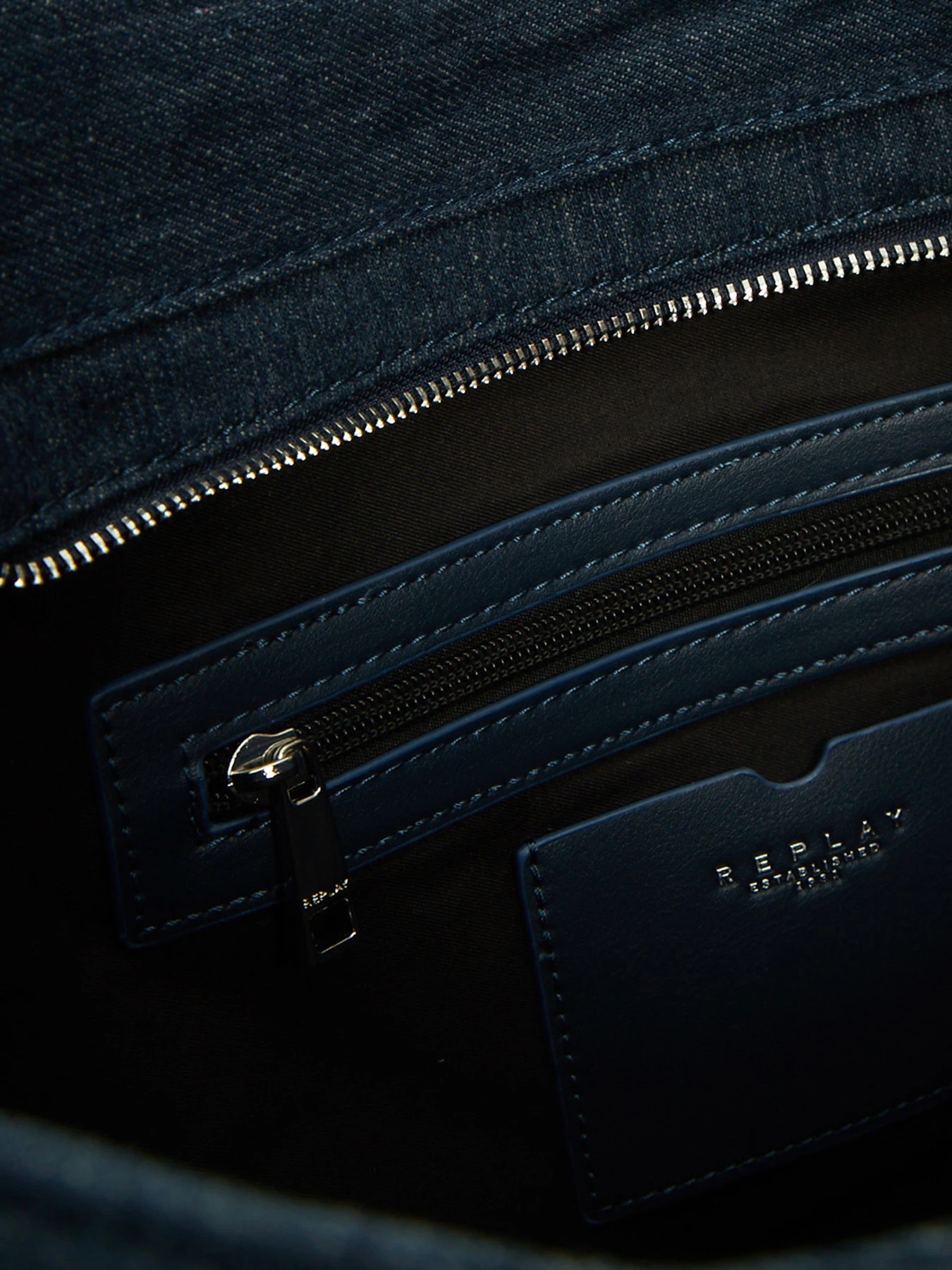 Сумки Replay модель FW3509.001.M0013 Фото
