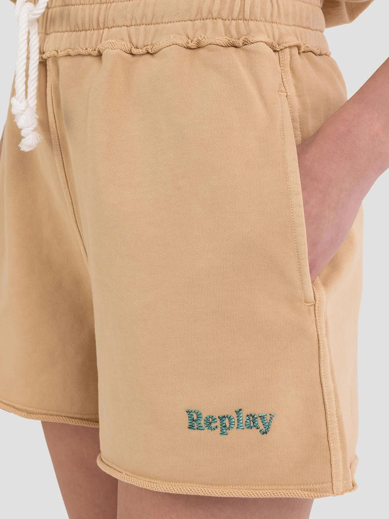 Шорты Replay модель W8070 .000.23316E Фото