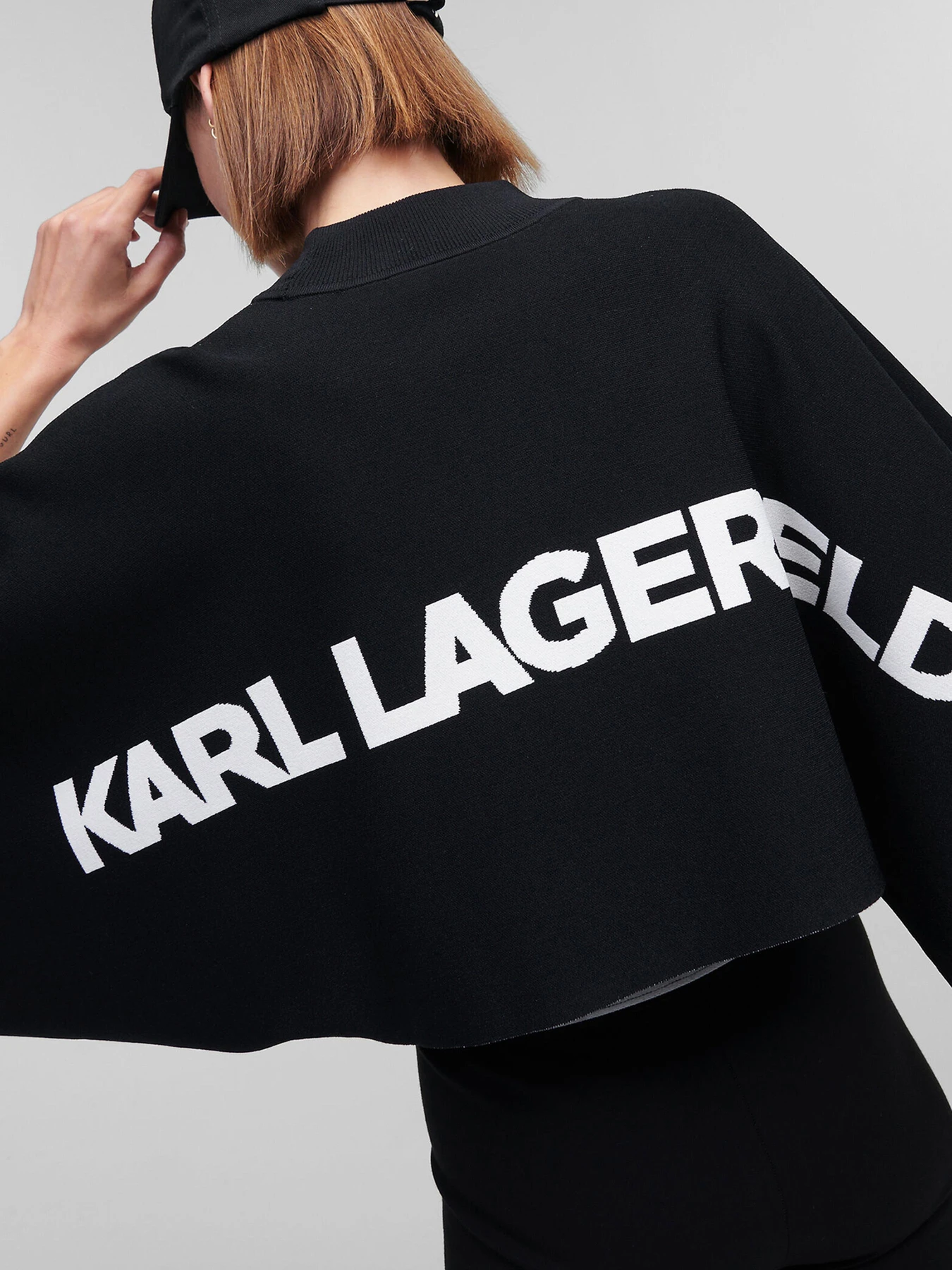 Светри та кардигани Karl Lagerfeld модель 225W2002 Фото