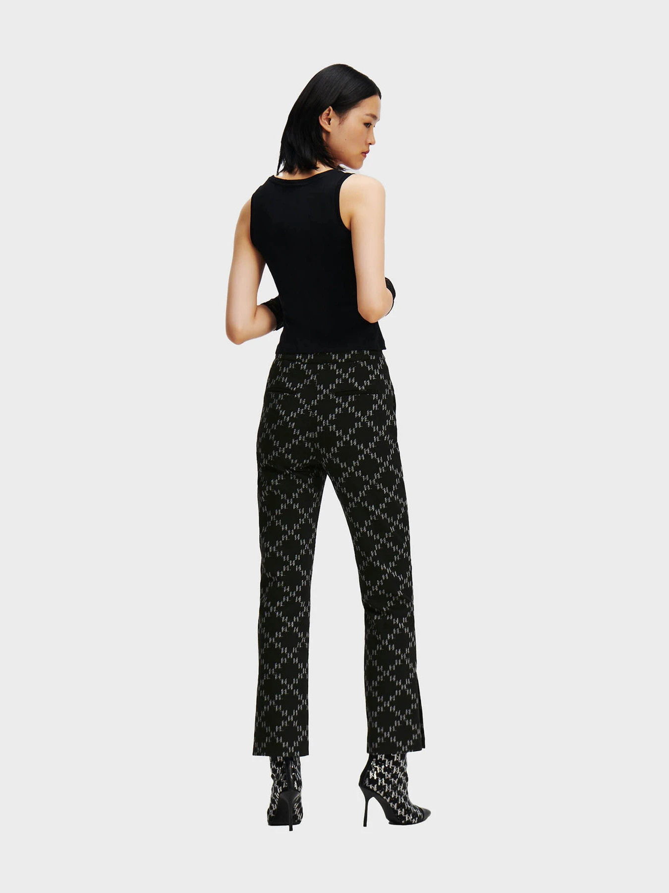 Брюки Karl Lagerfeld модель 236W1000 Брюки Karl Lagerfeld модель 236W1000 Фото
