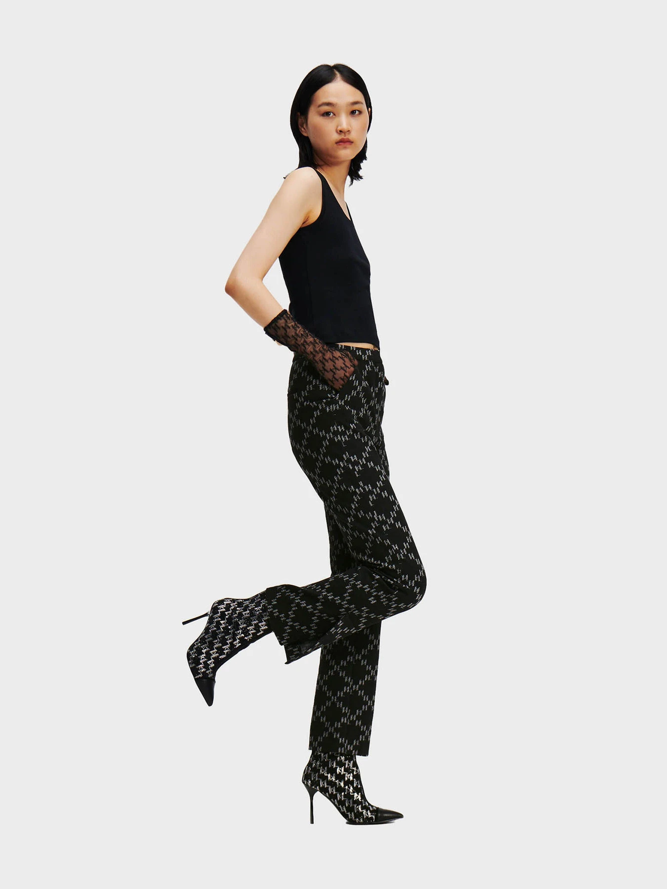 Брюки Karl Lagerfeld модель 236W1000 Брюки Karl Lagerfeld модель 236W1000 Фото
