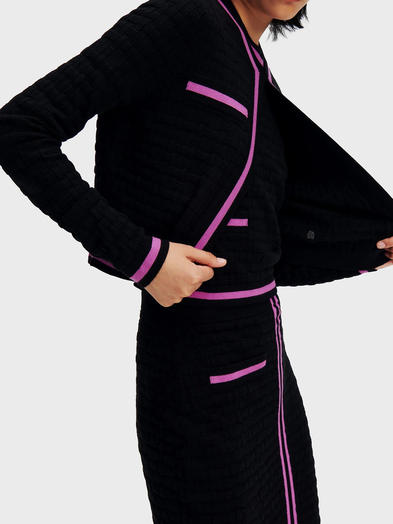 Светри та кардигани Karl Lagerfeld модель 236W2003 Фото