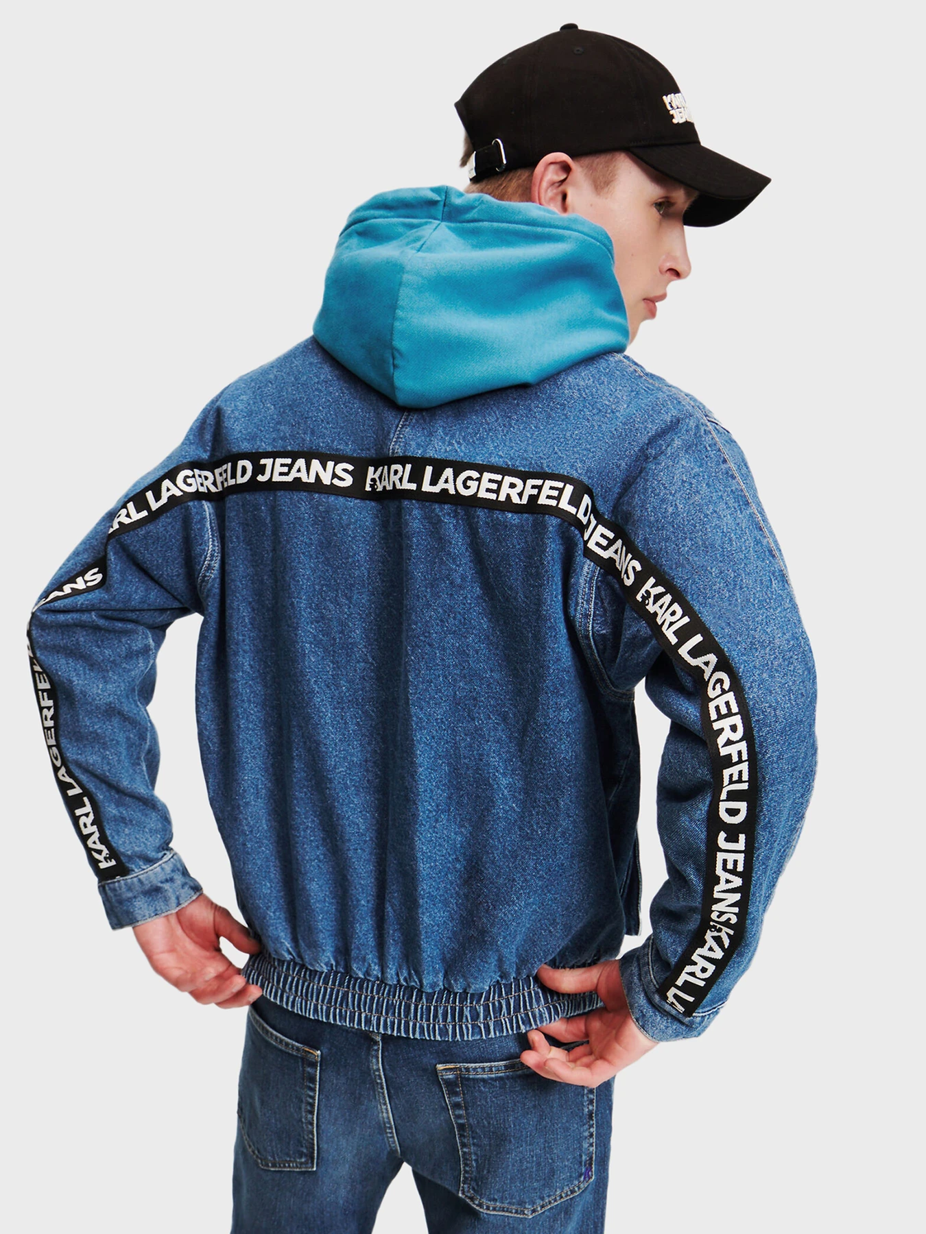 Куртки и дубленки Karl Lagerfeld Jeans модель 245D1401 Куртки и дубленки Karl Lagerfeld Jeans модель 245D1401 Фото