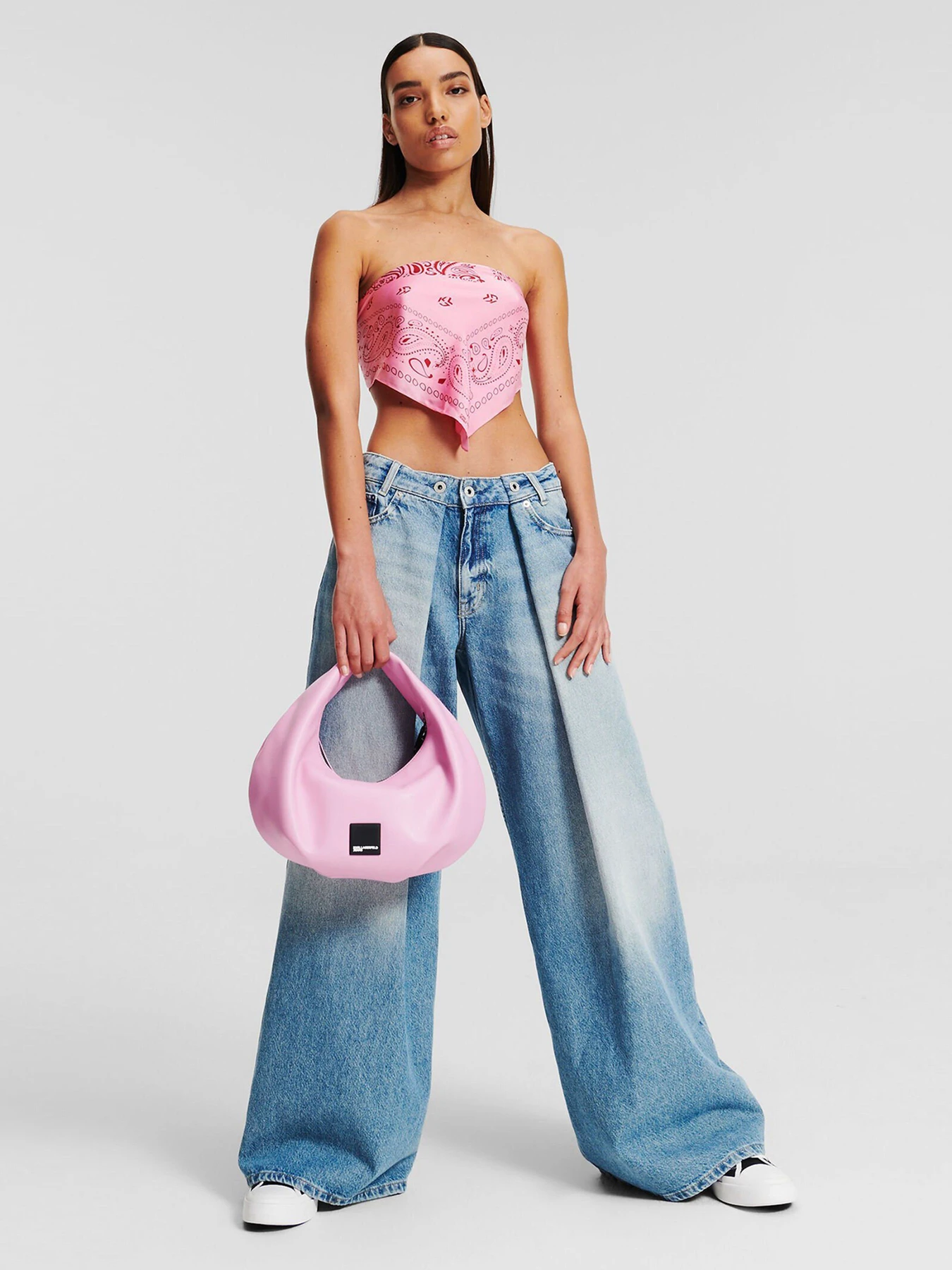 Джинсы Karl Lagerfeld Jeans модель 245J1108 Джинсы Karl Lagerfeld Jeans модель 245J1108 Фото
