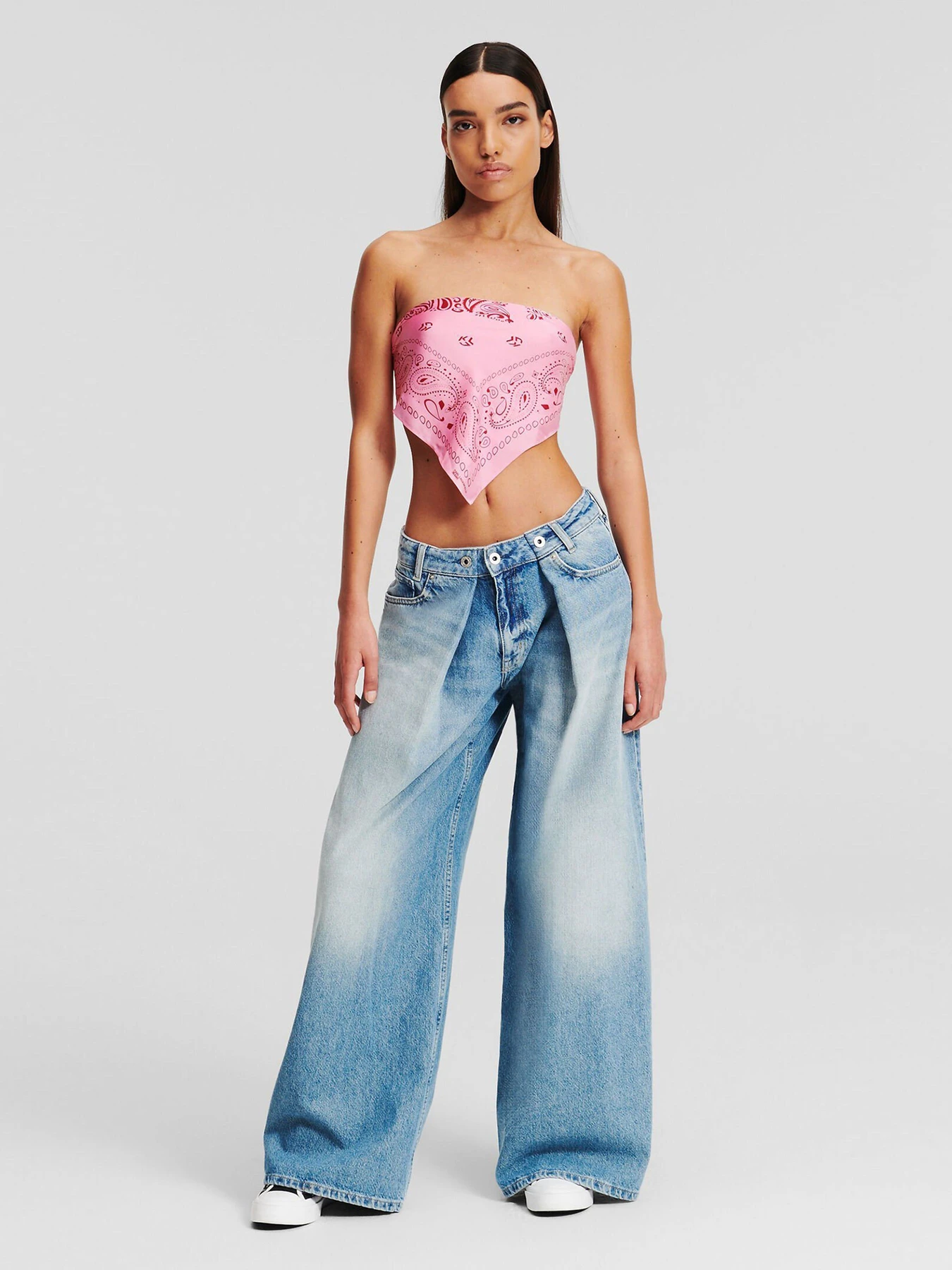 Джинсы Karl Lagerfeld Jeans модель 245J1108 Джинсы Karl Lagerfeld Jeans модель 245J1108 Фото